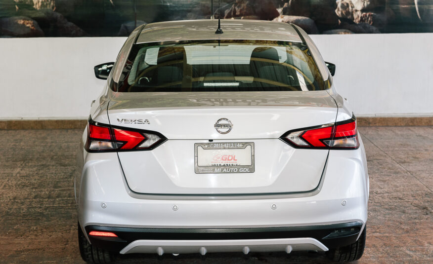 NISSAN VERSA ADVANCE 2020