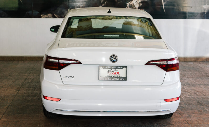 VW JETTA TRENDLINE V4 AUT 2020