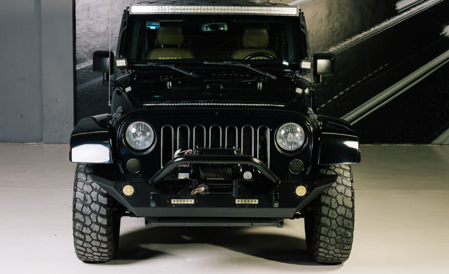 JEEP WRANGLER SAHARA UNLIMITED 4X4 2015