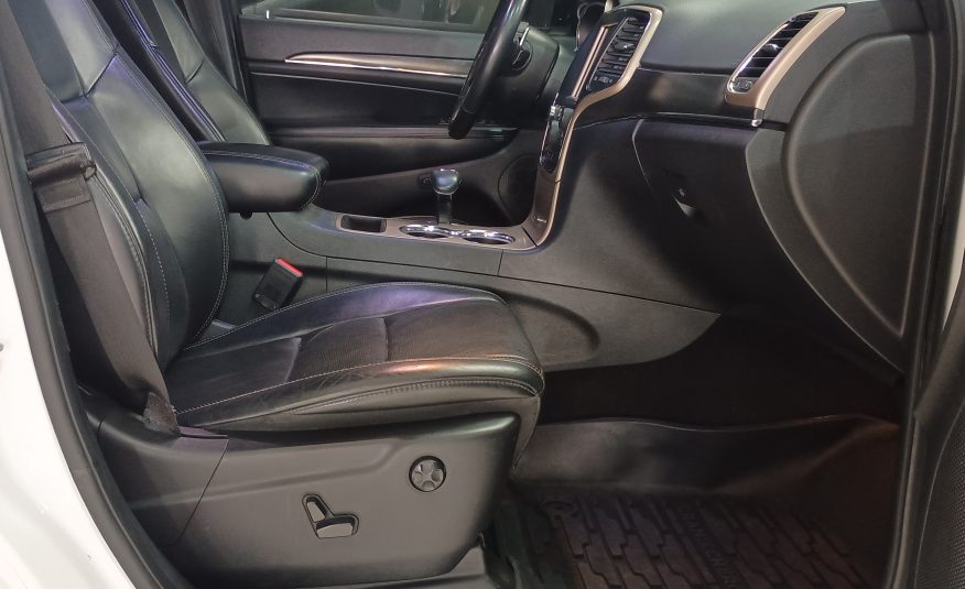 JEEP GRAND CHEROKEE LUJO LIMITED 2015