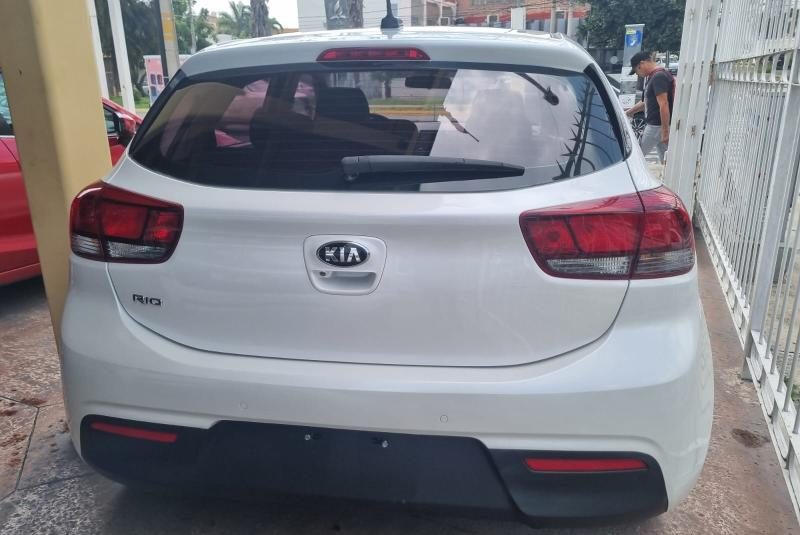 KIA RIO EX PACK 2018 HB.