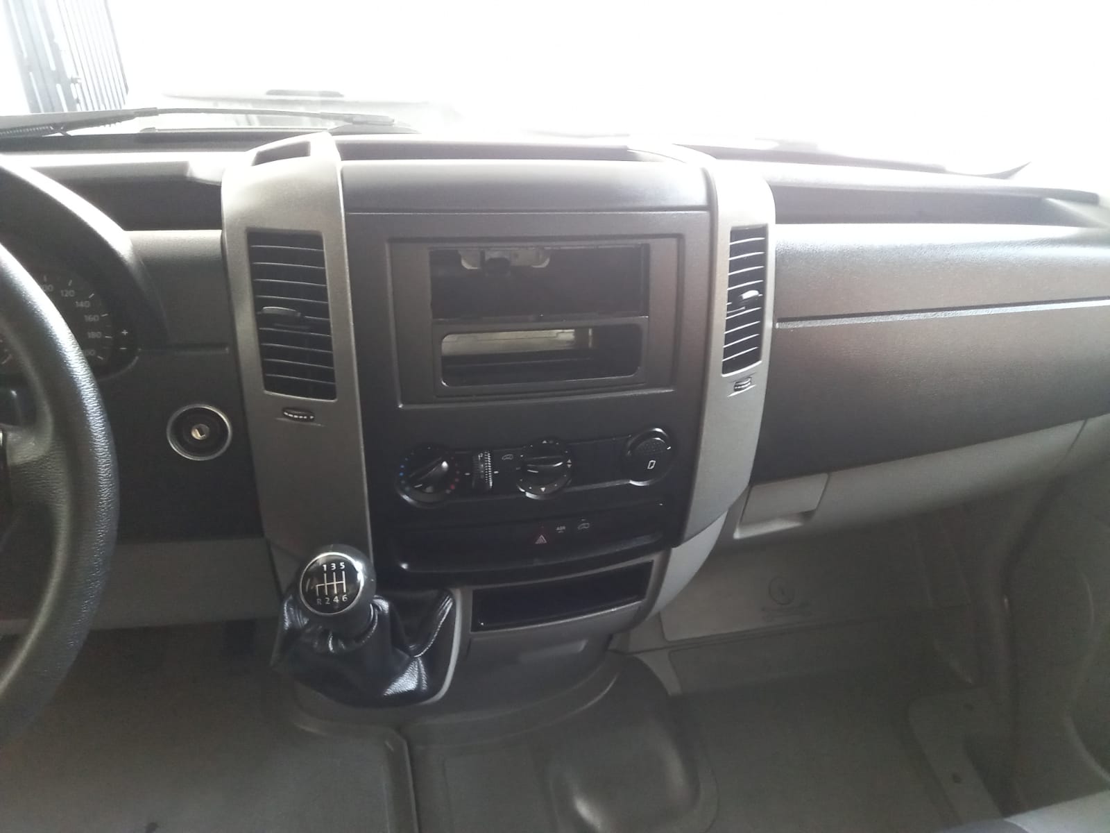 VOLKSWAGEN CRAFTER 2017