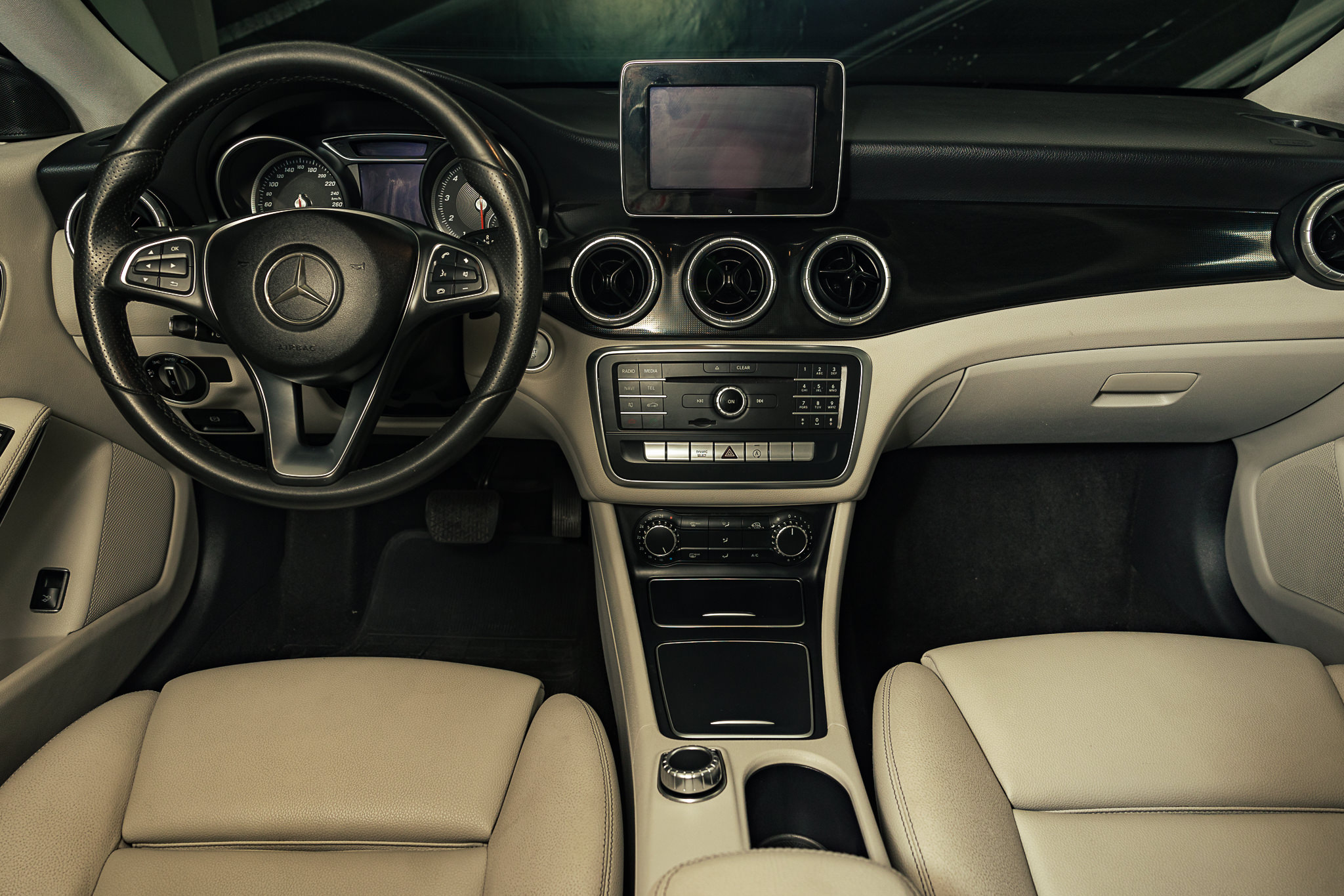 MERCEDES CLA200 2017