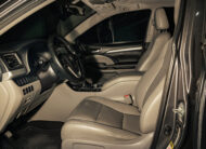 TOYOTA HIGHLANDER XLE 2017