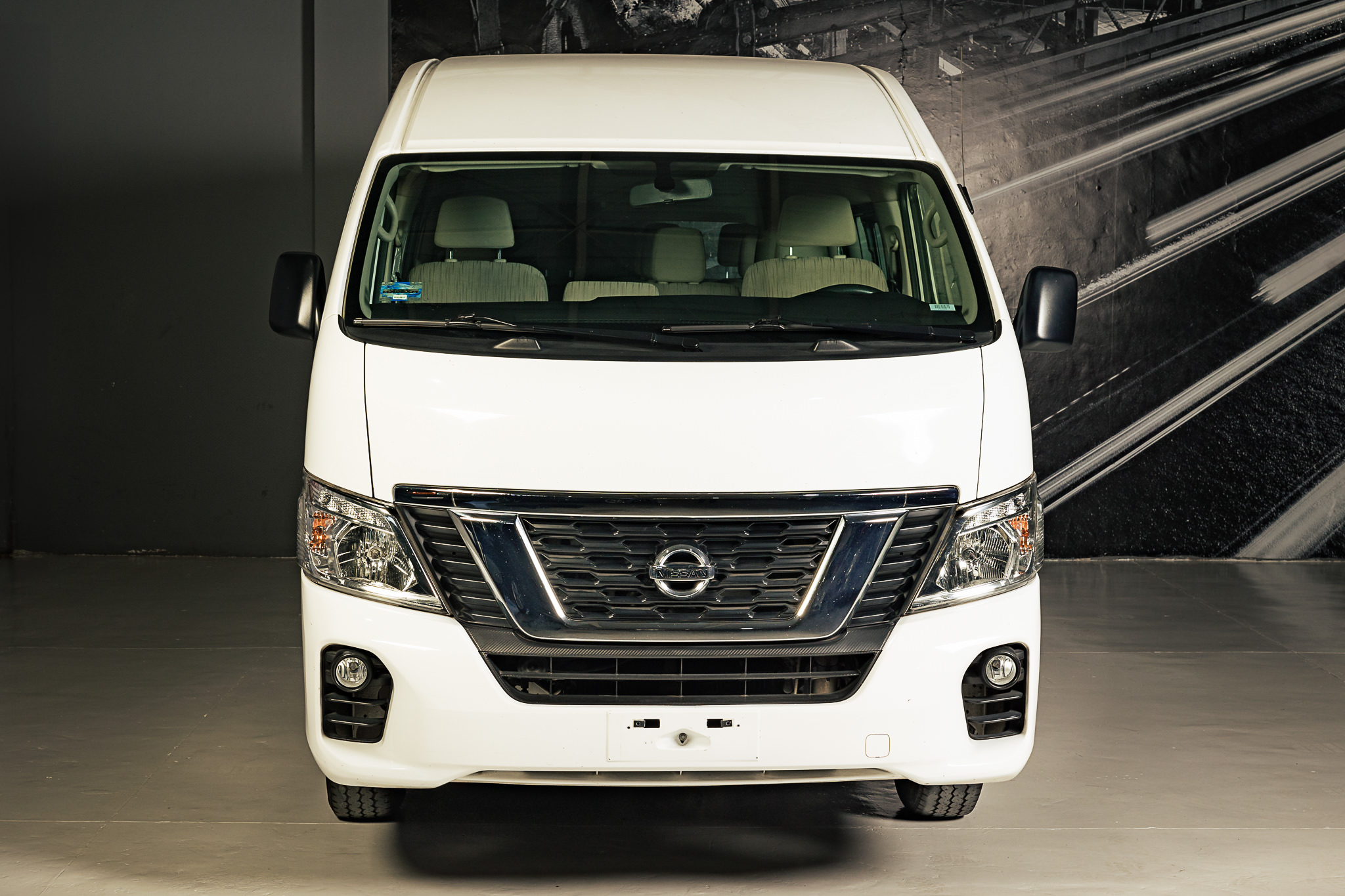 NISSAN URVAN NV350 MT V4 15 PASAJEROS 2021 BONO DE $ 40,000