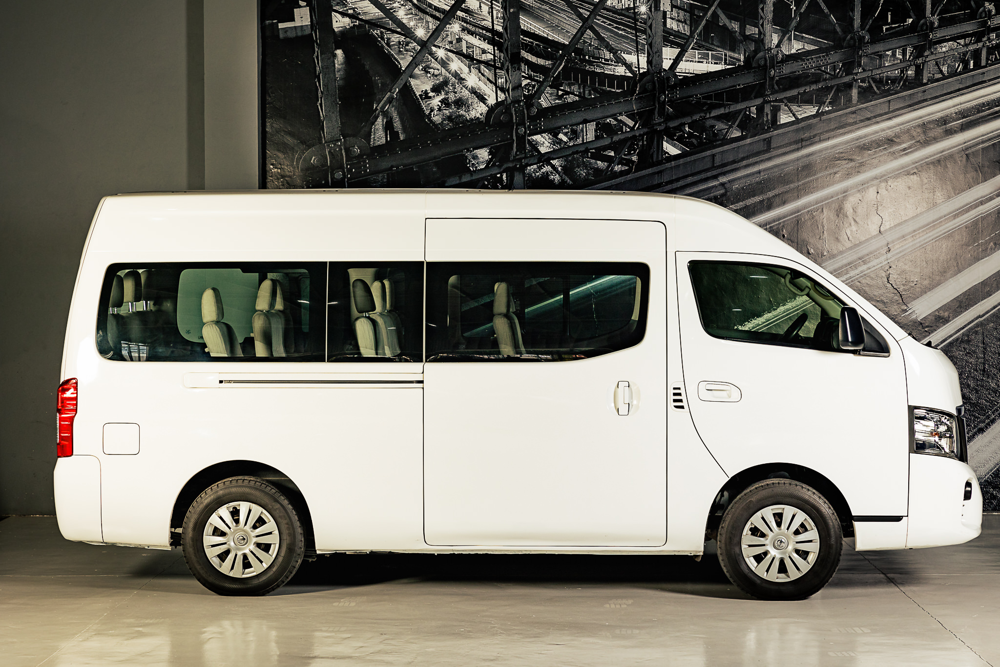 NISSAN URVAN NV350 MT V4 15 PASAJEROS 2021 BONO DE $ 40,000