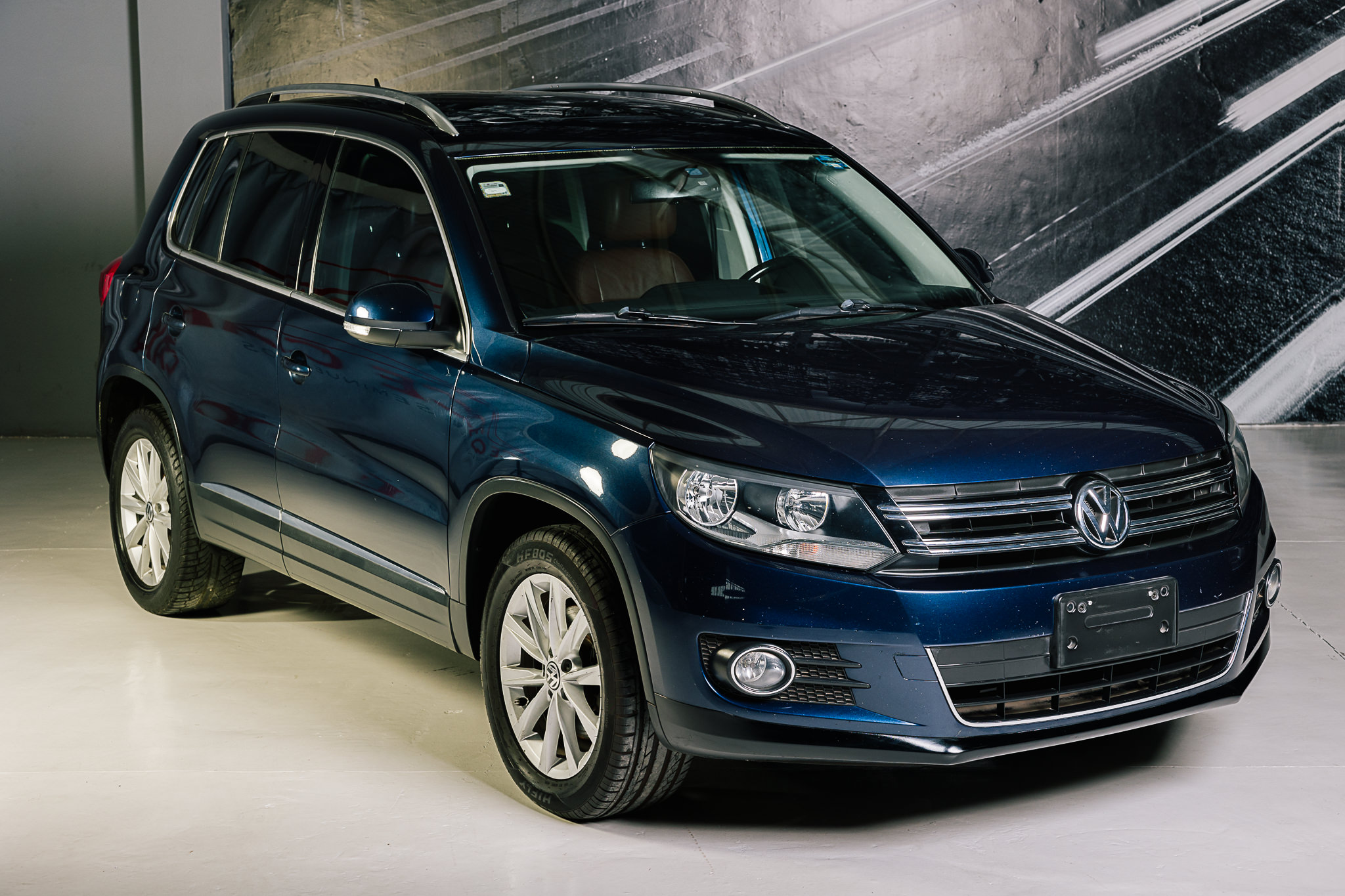 VOLKSWAGEN TIGUAN TRACK 2015