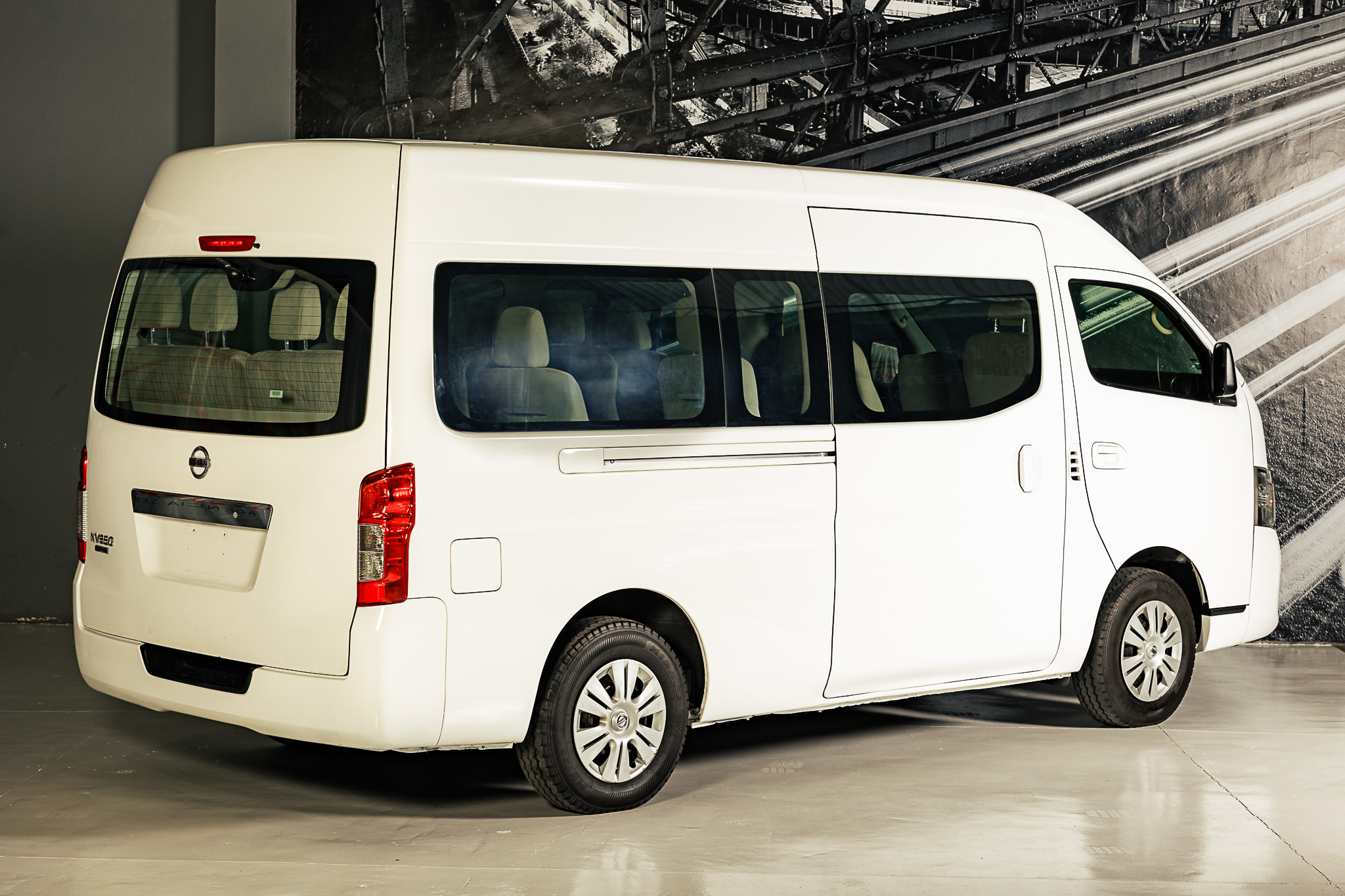 NISSAN URVAN NV350 MT V4 15 PASAJEROS 2021 BONO DE $ 40,000