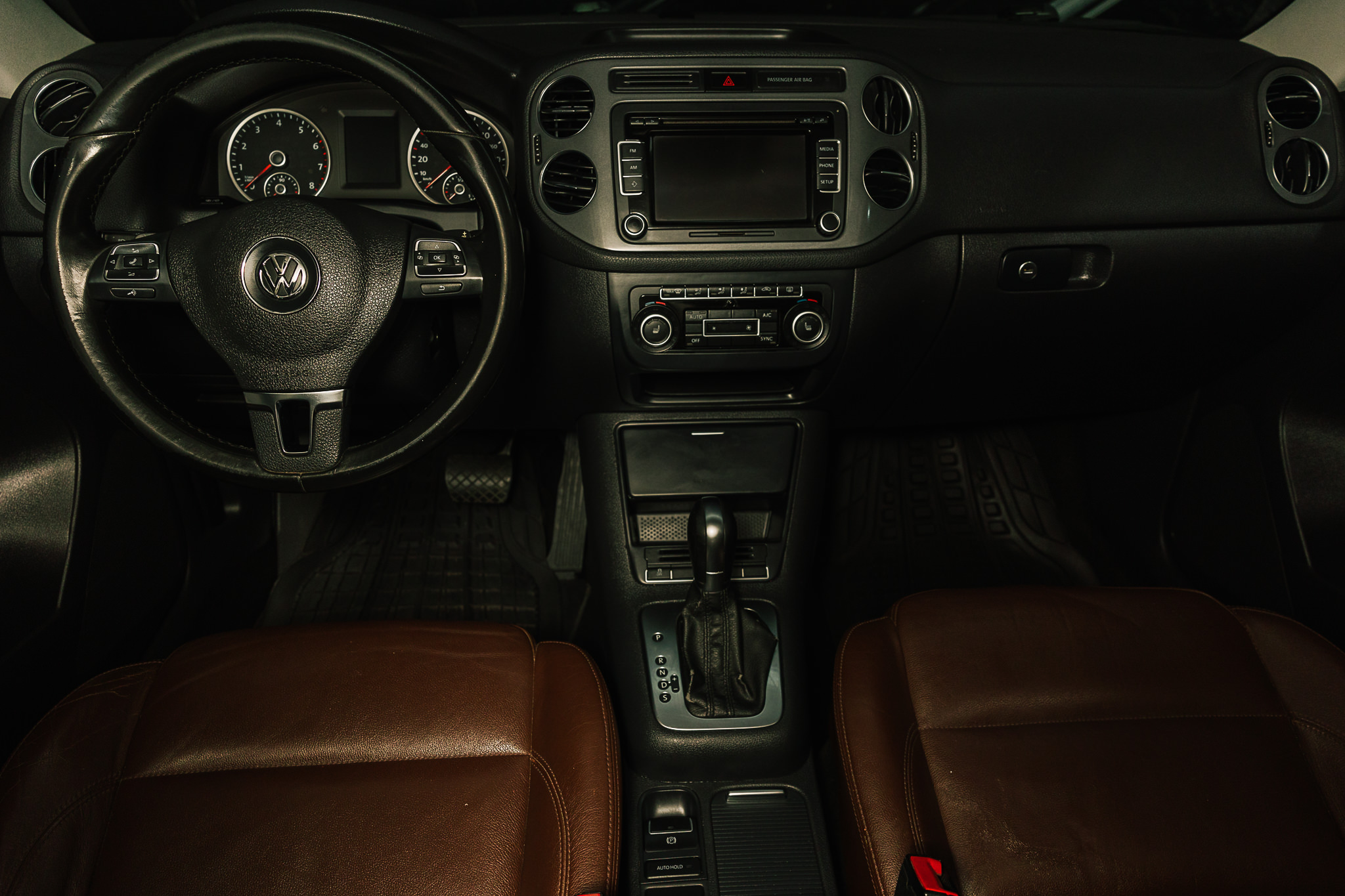 VOLKSWAGEN TIGUAN TRACK 2015