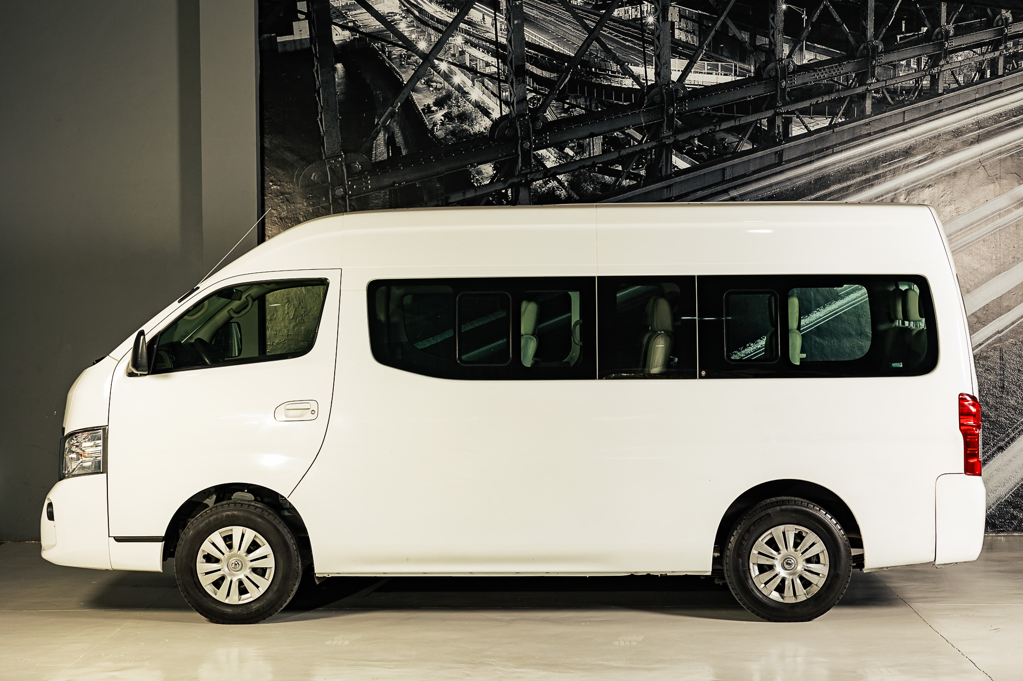 NISSAN URVAN NV350 MT V4 15 PASAJEROS 2021 BONO DE $ 40,000