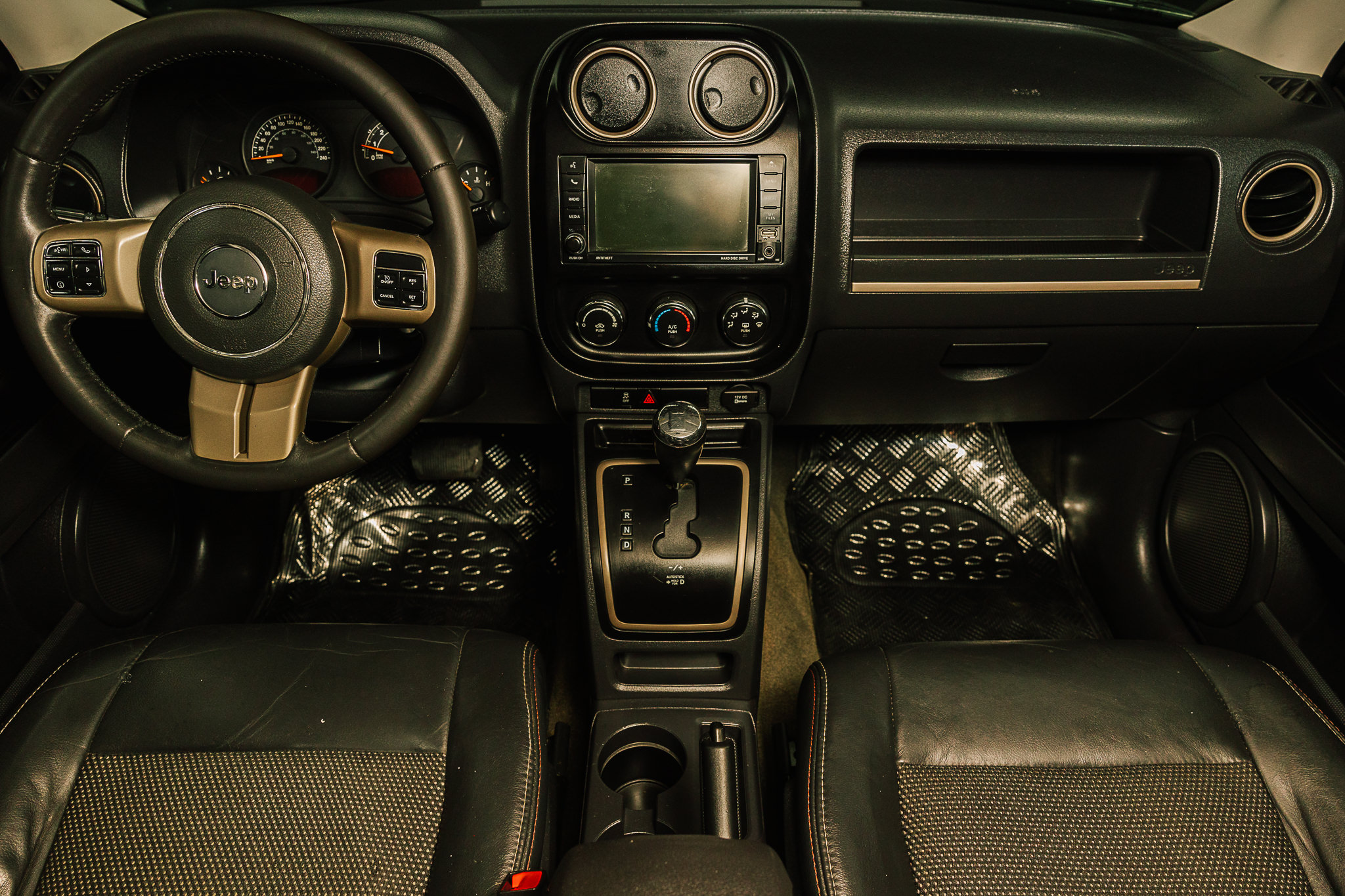 JEEP PATRIOT SPORT 2017 75 ANIVERSARIO