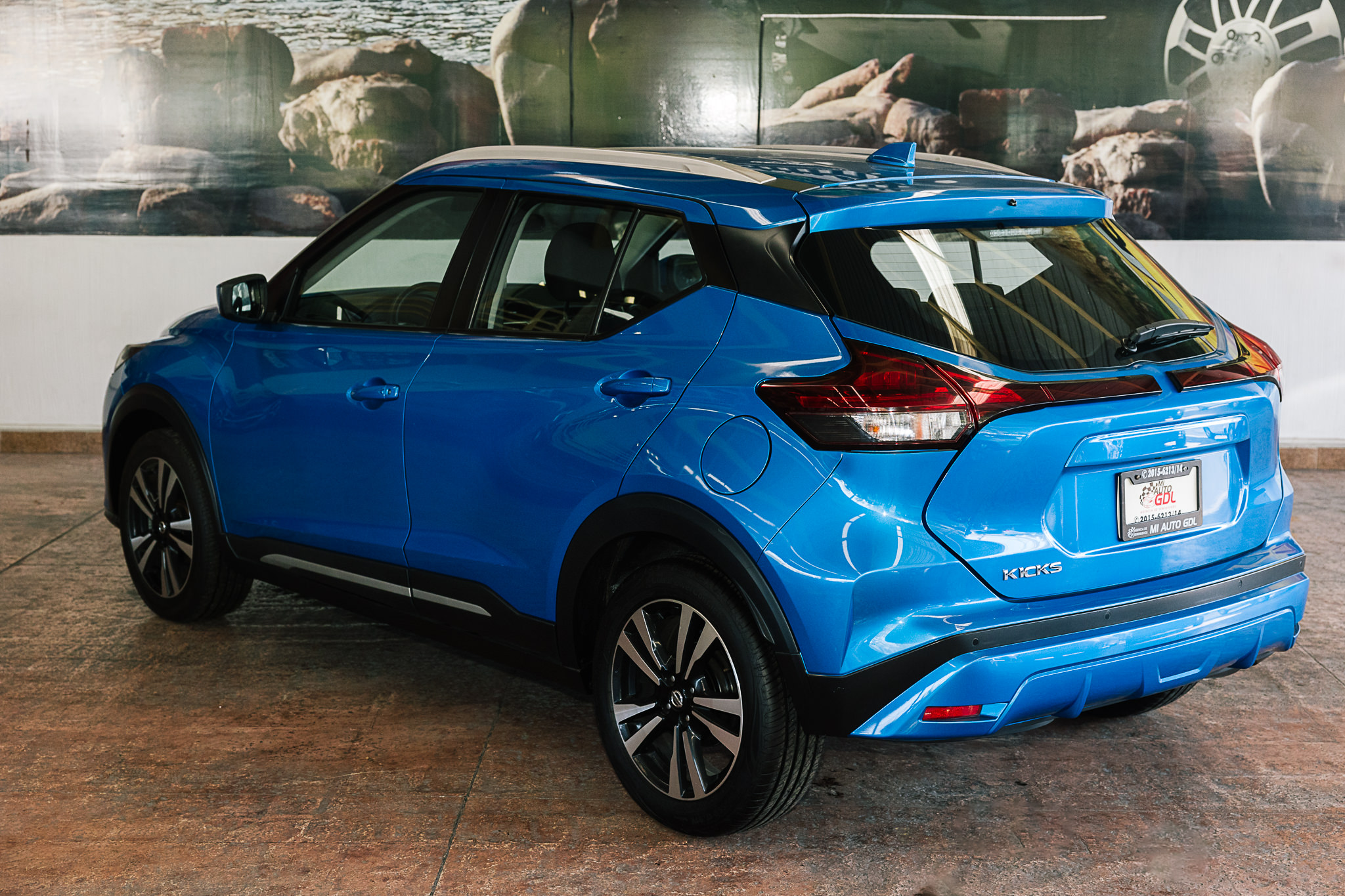 NISSAN KICKS ADVANCE 2021