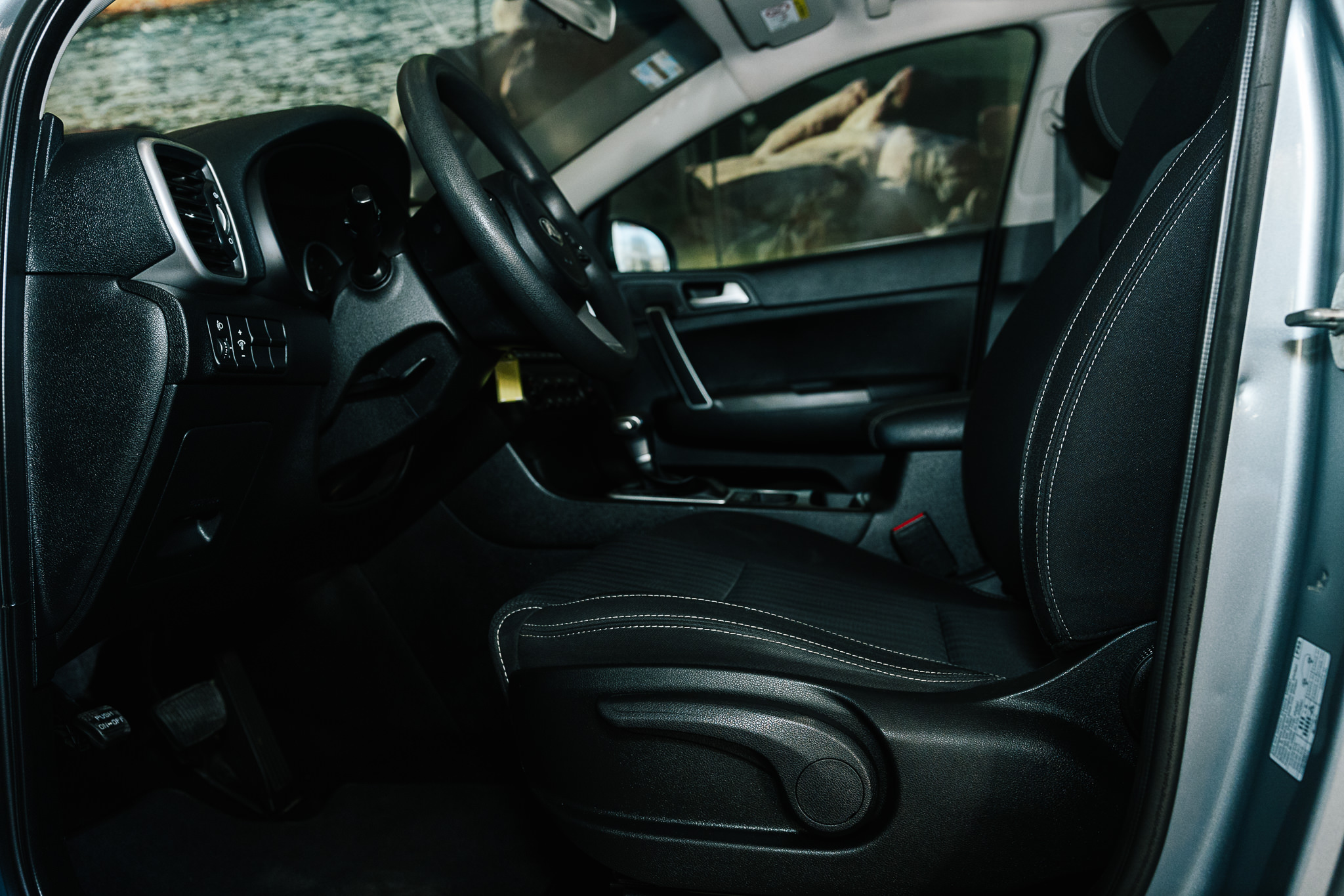 KIA SPORTAGE LX 2020