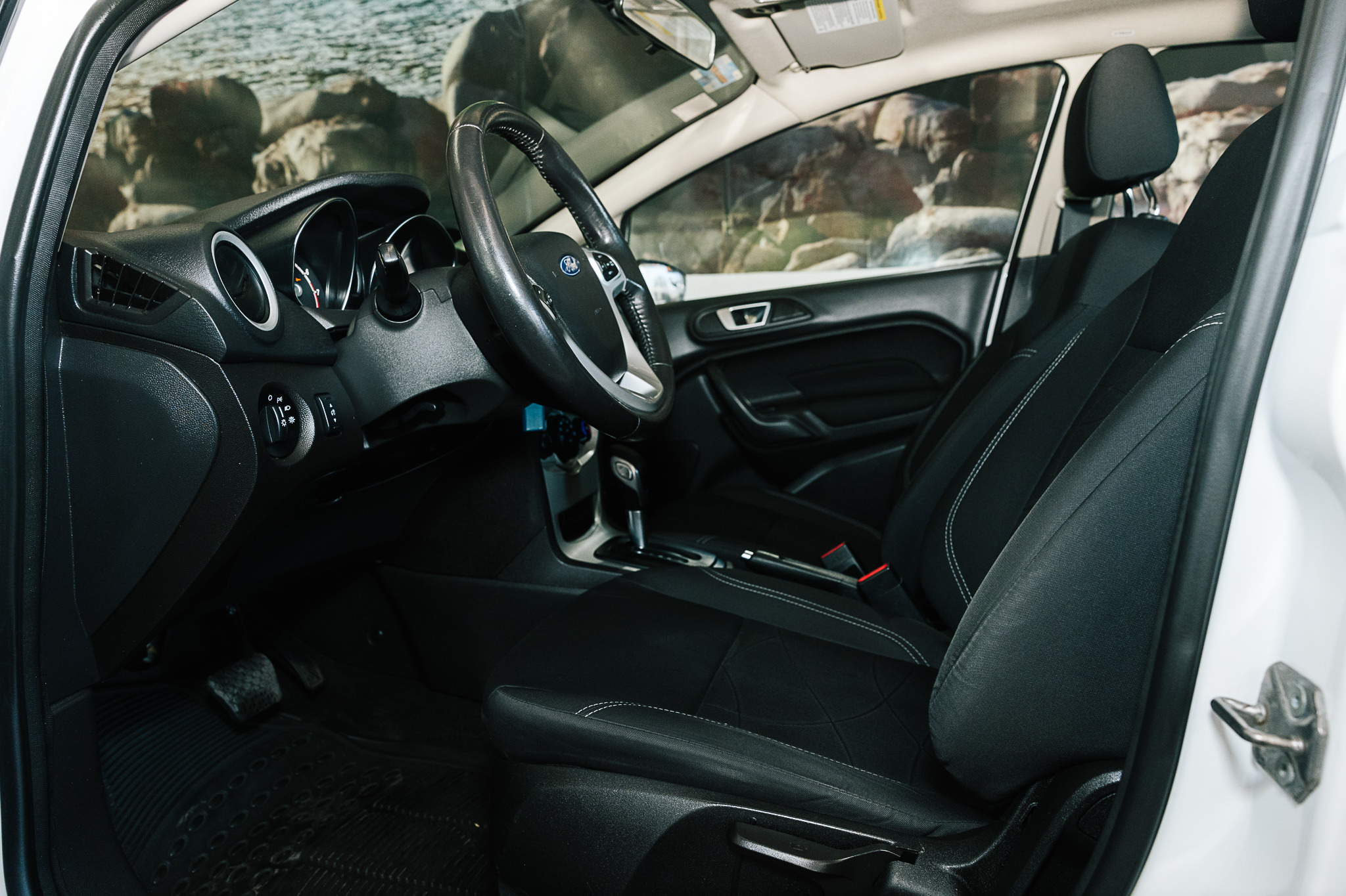 FORD FIESTA SE AUT V4 2016