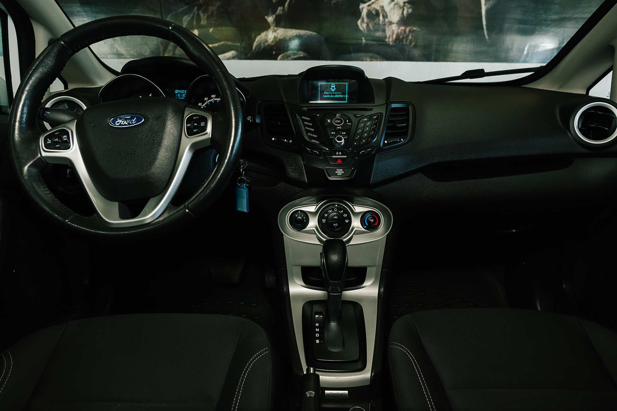 FORD FIESTA SE AUT V4 2016