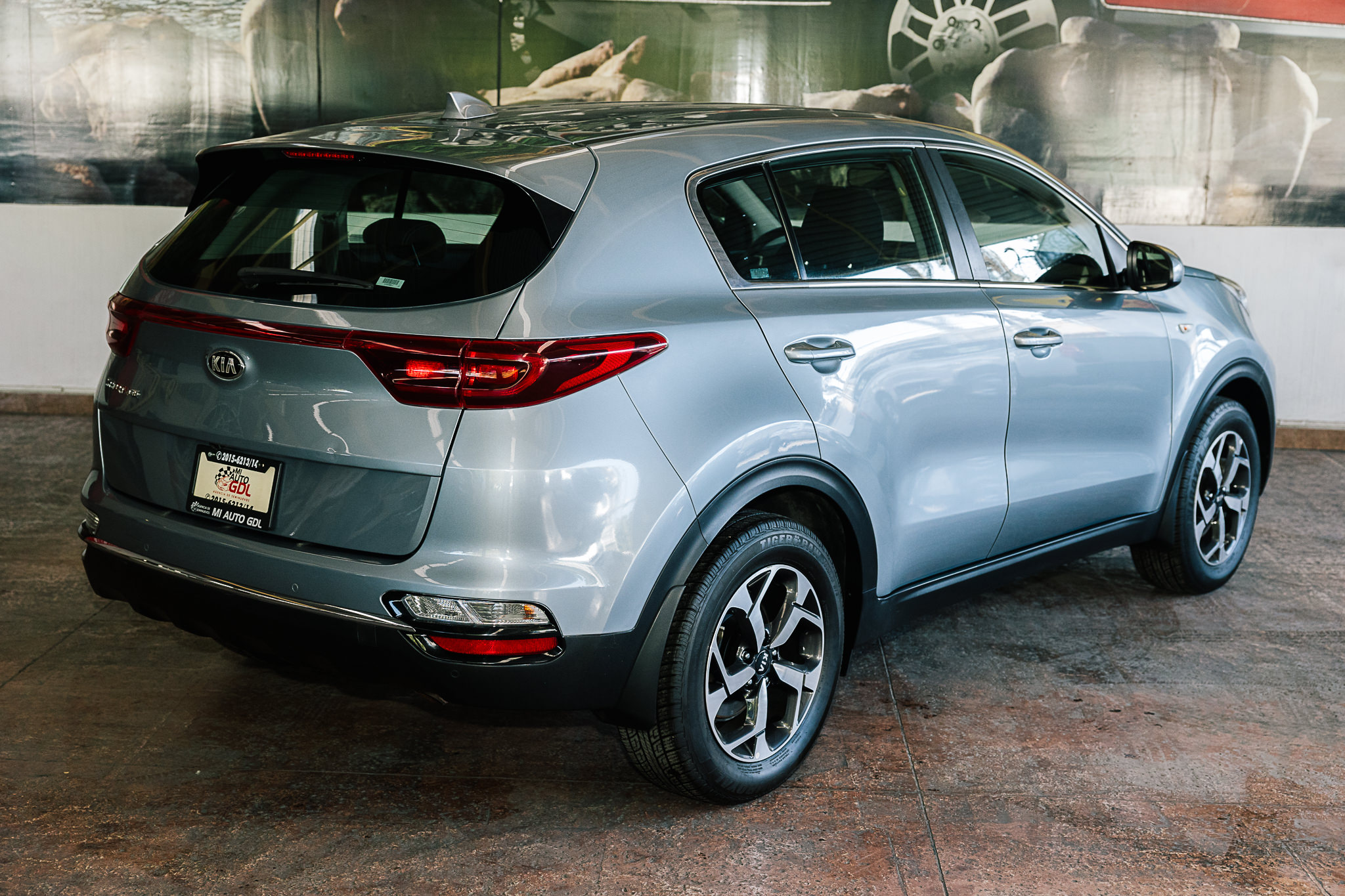 KIA SPORTAGE LX 2020