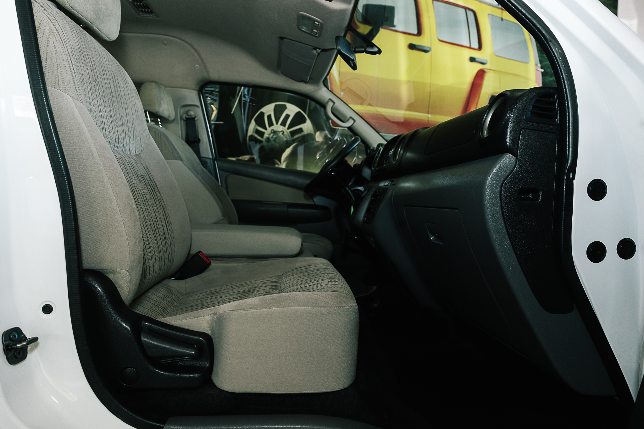 NISSAN URVAN NV 350 15 PASAJERO V4 2021 BONO DE $ 40,000