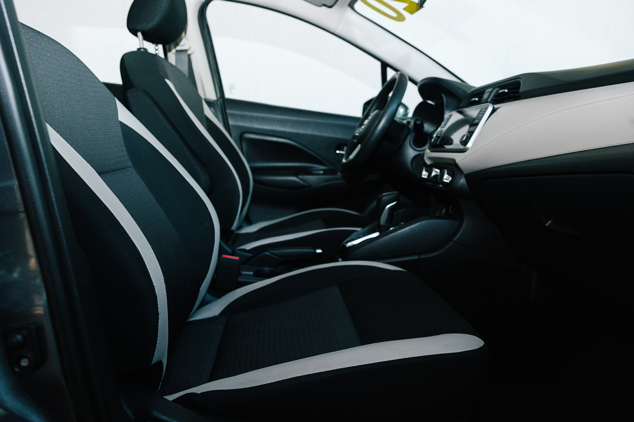 NISSAN VERSA ADVANCE 2020 BONO DE $ 30,000