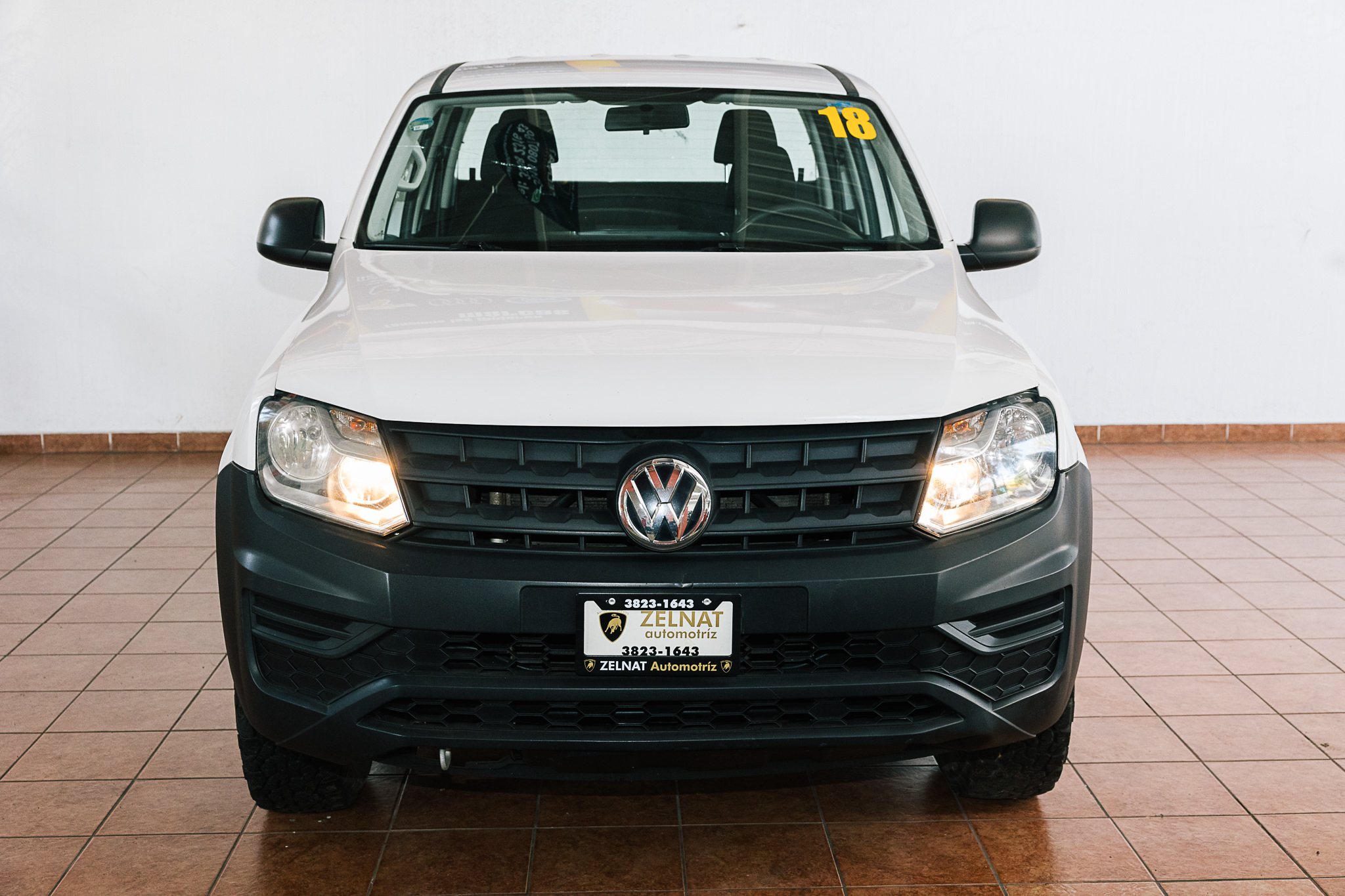 VW AMAROK TRENDLINE DIESEL 4X2 V4 2018 BONO DE $ 30,000