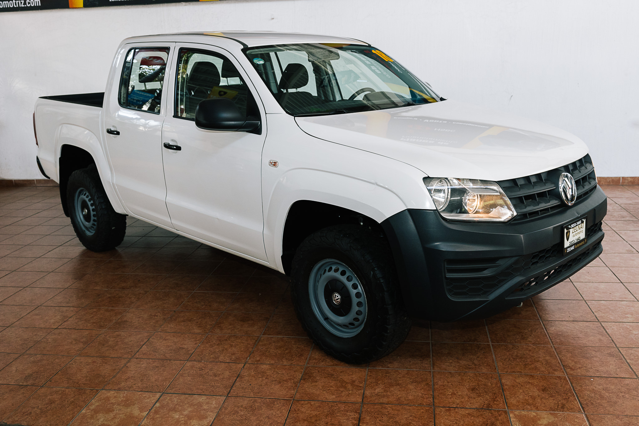 VW AMAROK TRENDLINE DIESEL 4X2 V4 2018 BONO DE $ 30,000