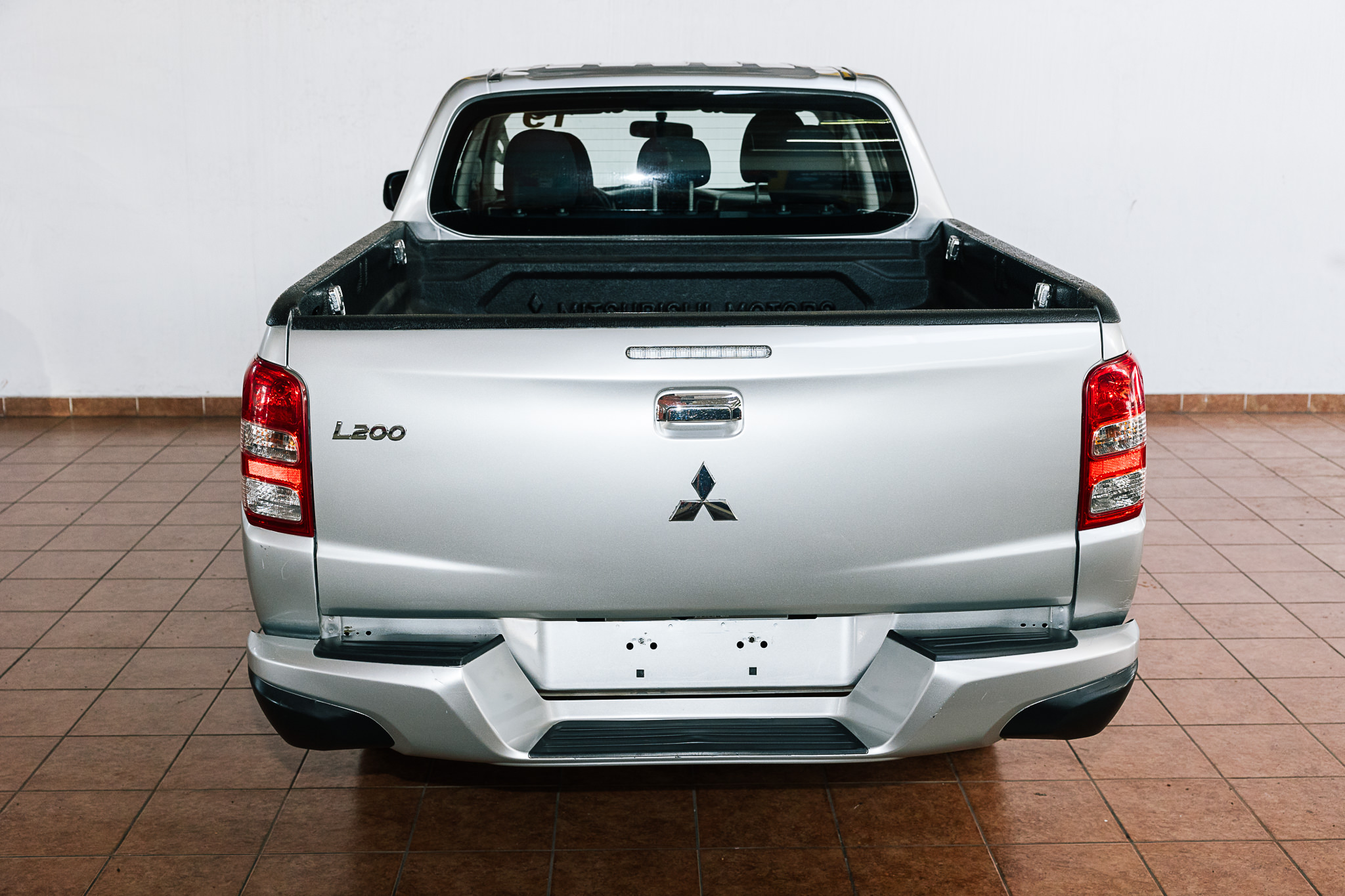 MITSUBISHI L-2OO GLS 2019 BONO DE $ 30,000