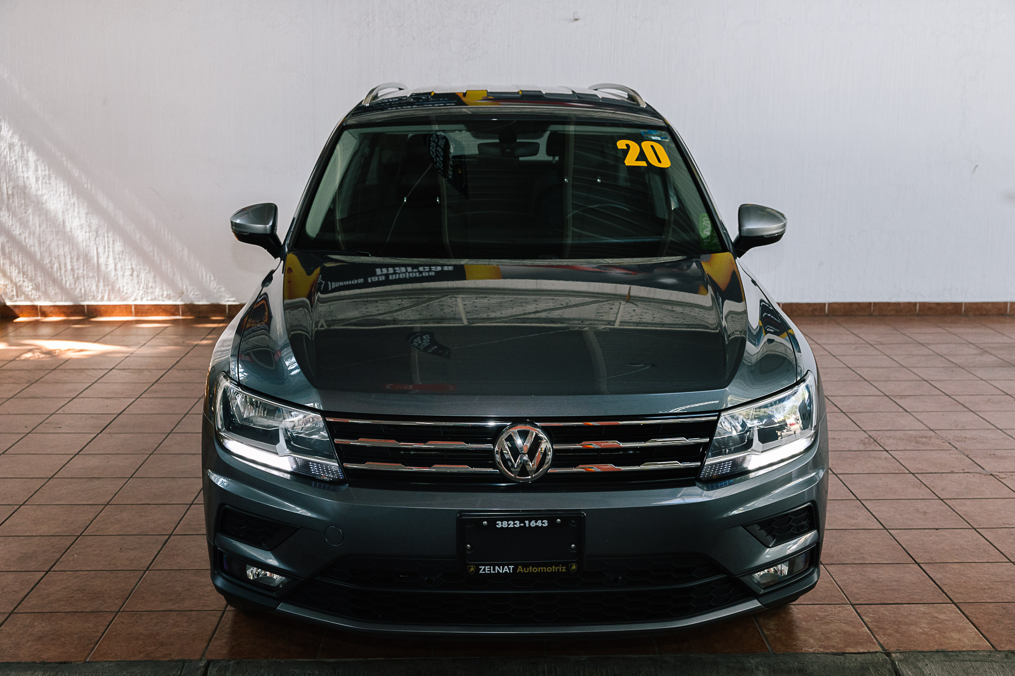 VOLKSWAGEN TIGUAN IQ. DRIVE 2020