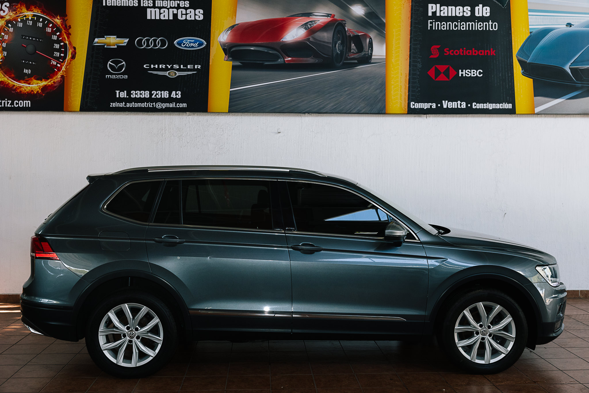 VOLKSWAGEN TIGUAN IQ. DRIVE 2020