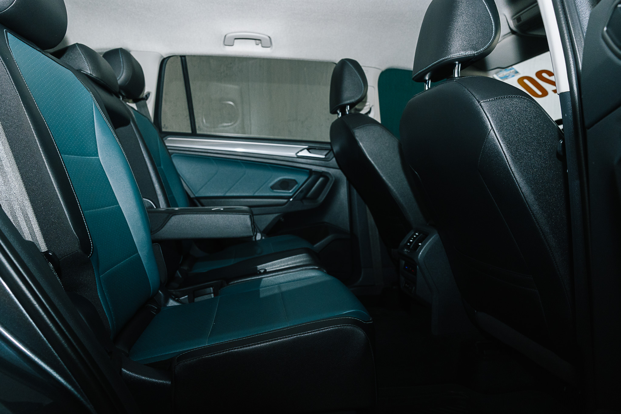 VOLKSWAGEN TIGUAN IQ. DRIVE 2020