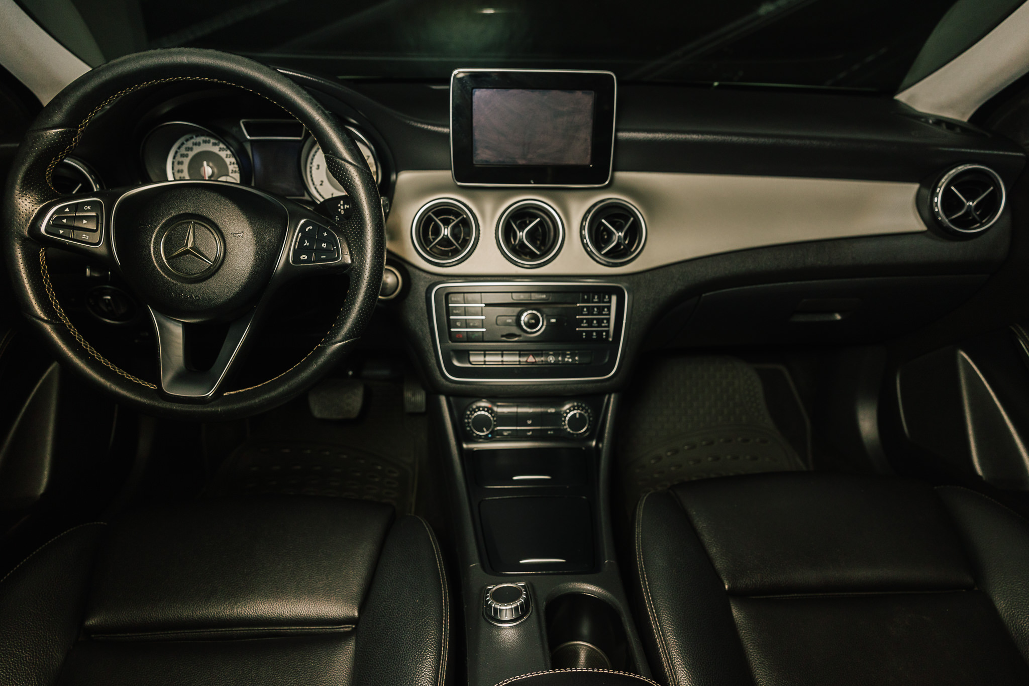 MERCEDES BENZ GLA 200 2017