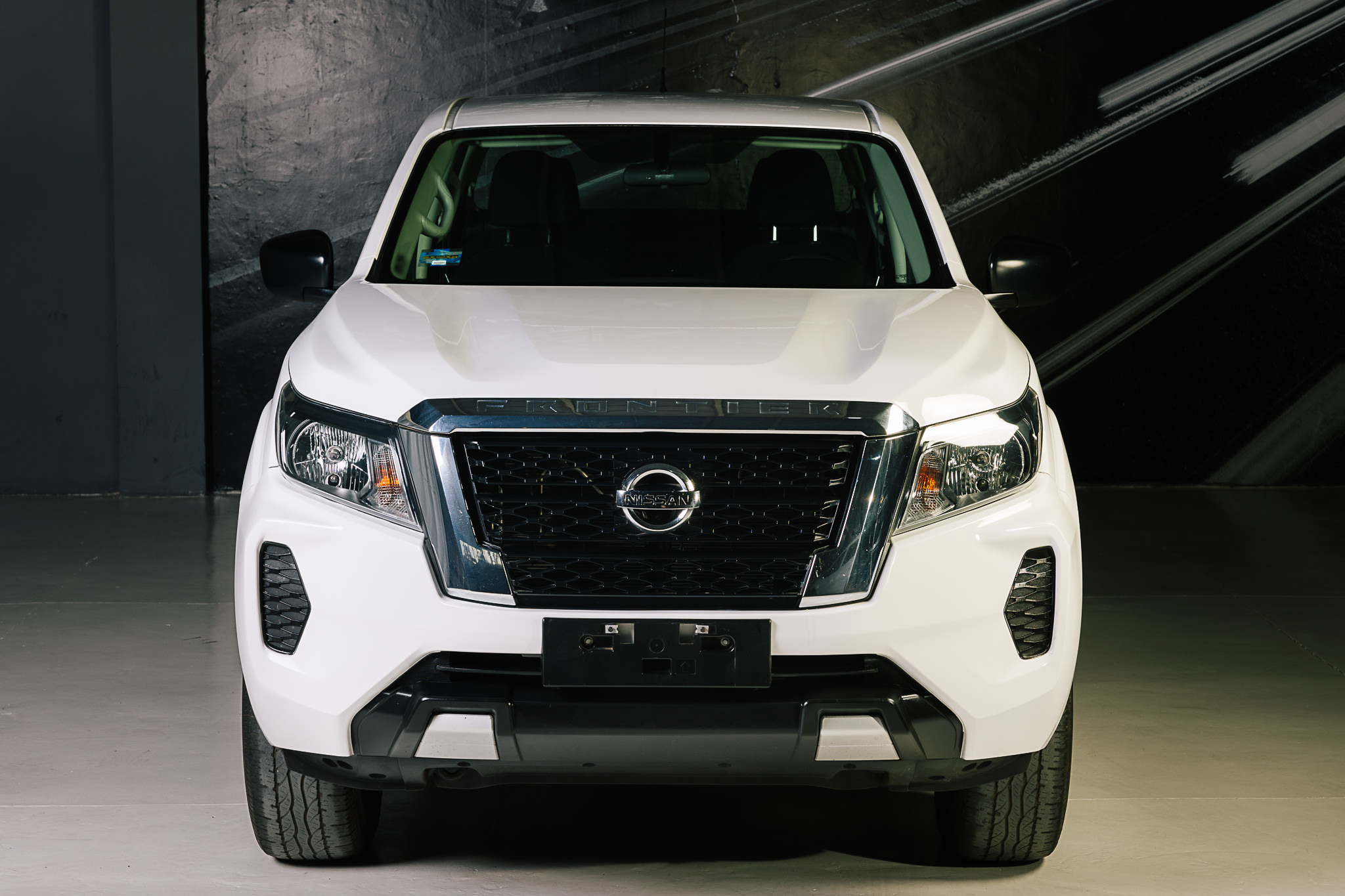 NISSAN NP 300 FRONTIER XE 2022 *LINEA NUEVA* BONO DE $ 35,000