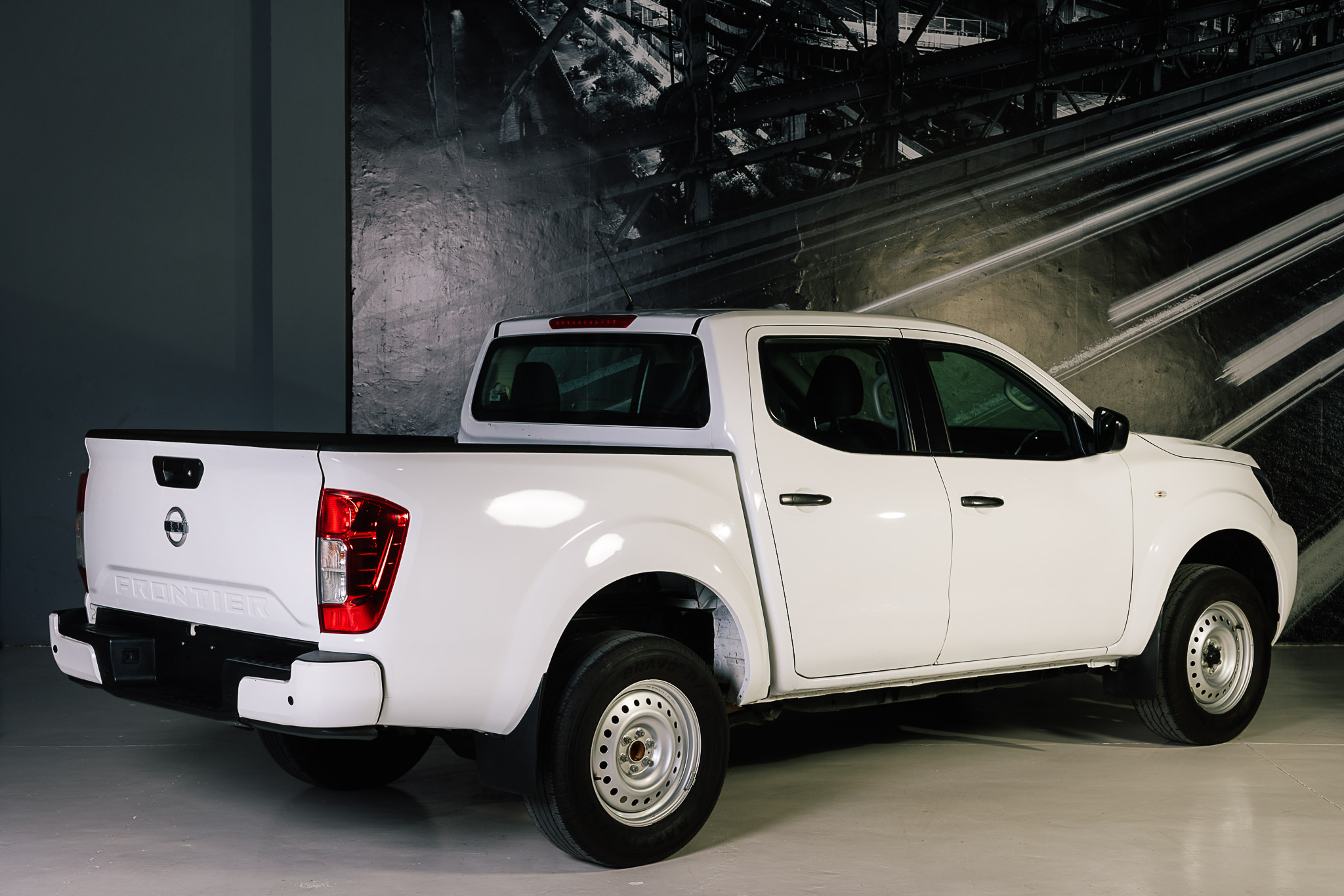 NISSAN NP 300 FRONTIER XE 2022 *LINEA NUEVA* BONO DE $ 35,000