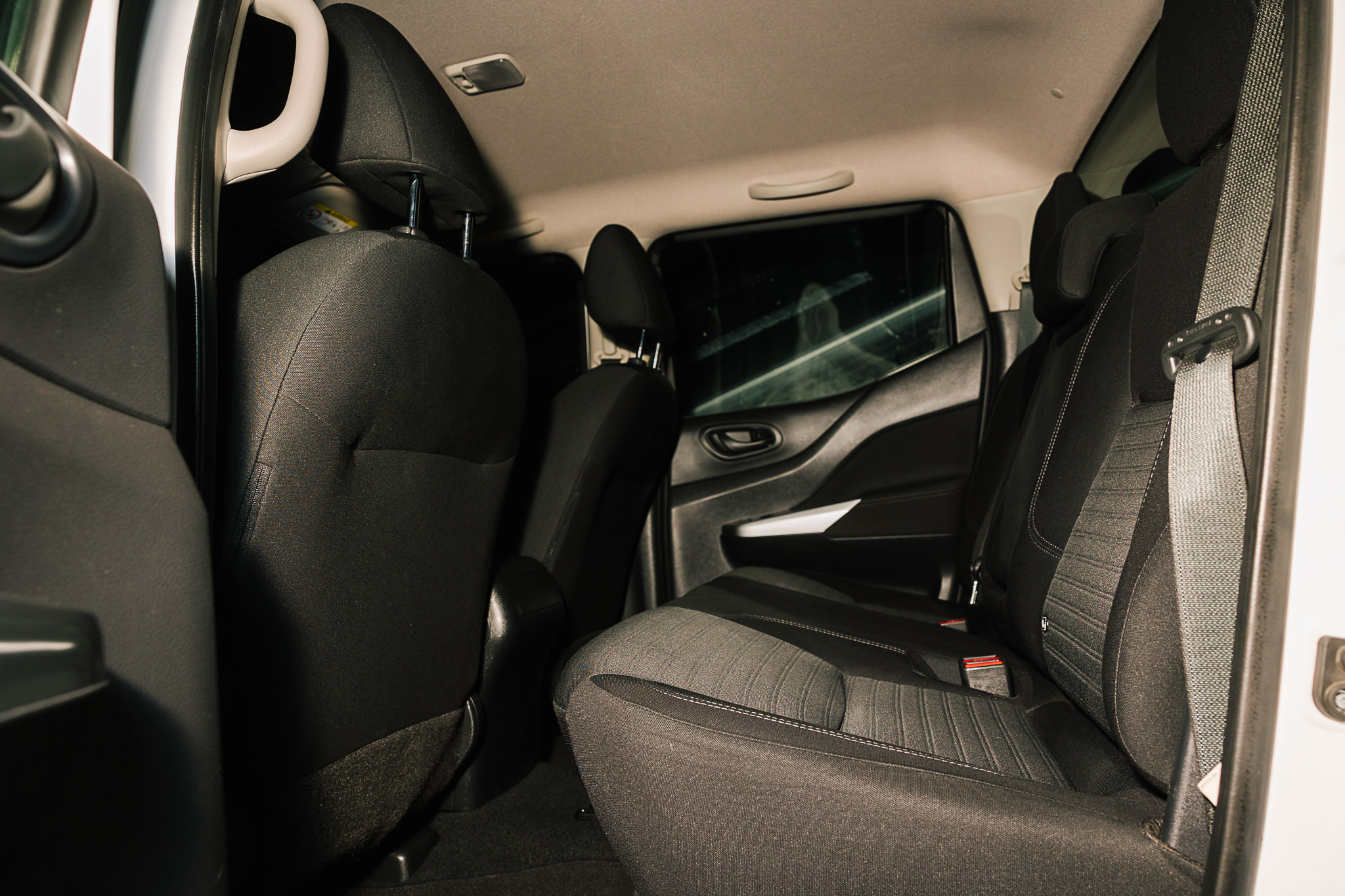 NISSAN NP 300 FRONTIER XE 2022 *LINEA NUEVA* BONO DE $ 35,000