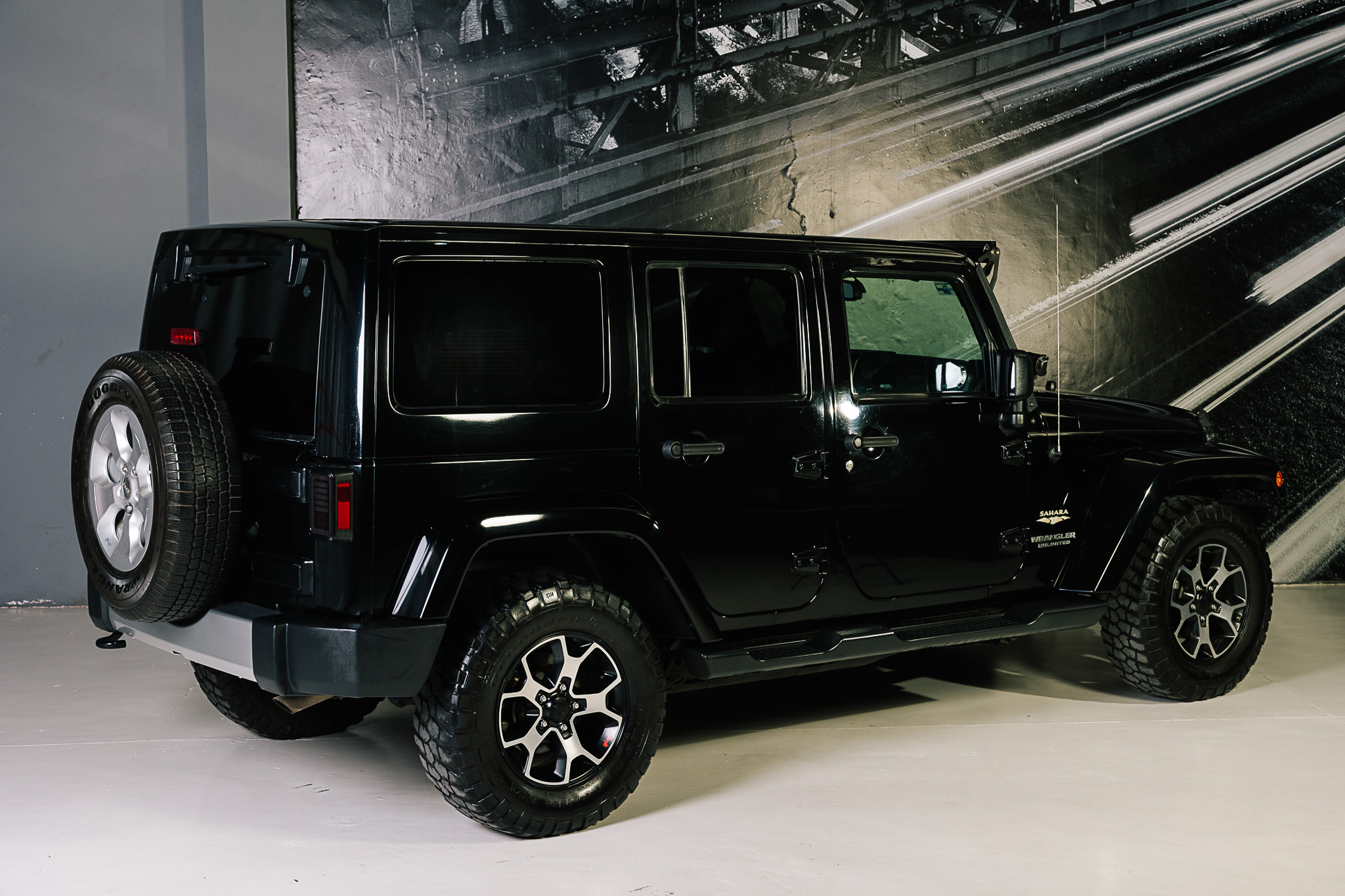 JEEP WRANGLER SAHARA UNLIMITED 4X4 2015