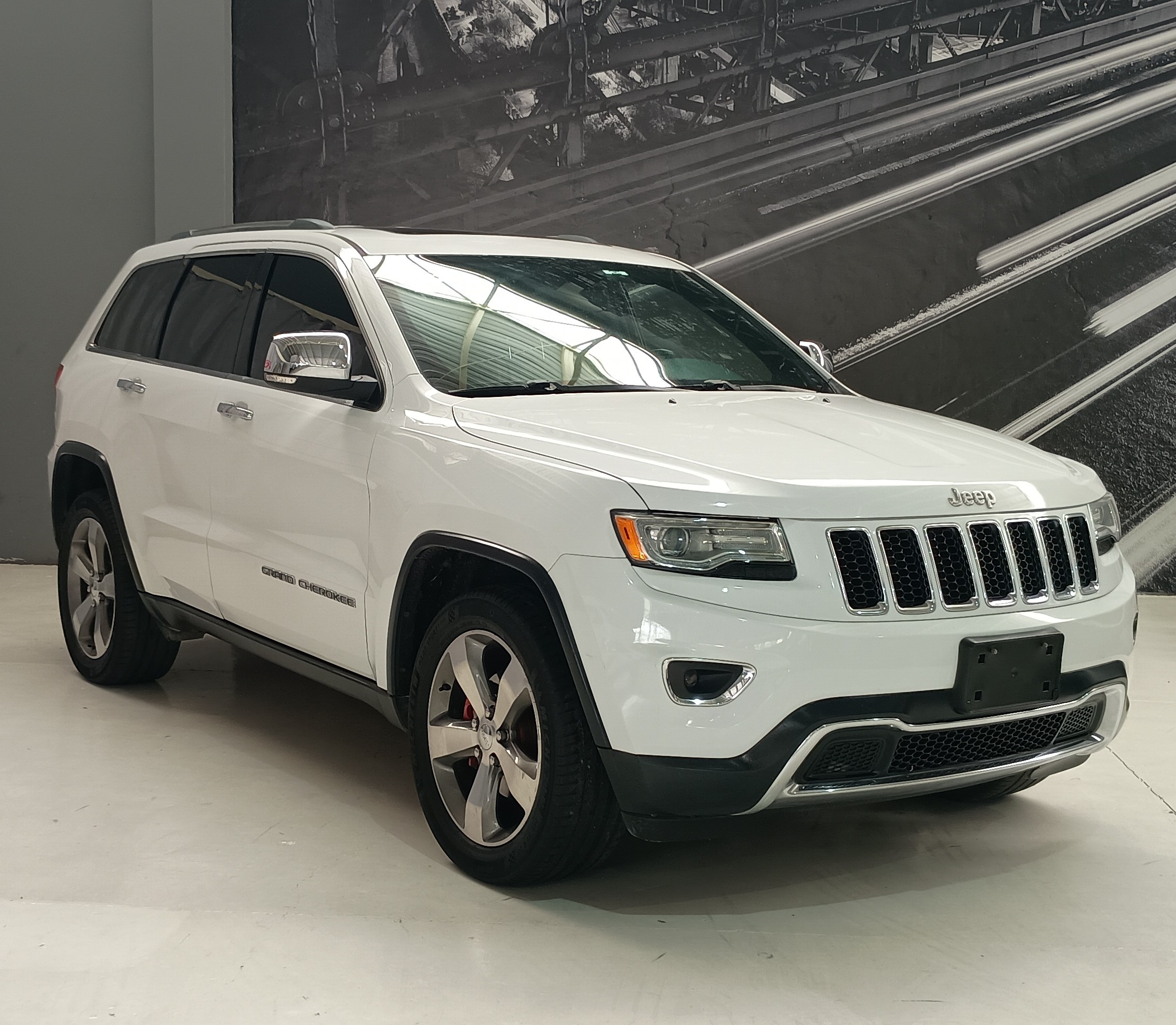 JEEP GRAND CHEROKEE LUJO LIMITED 2015