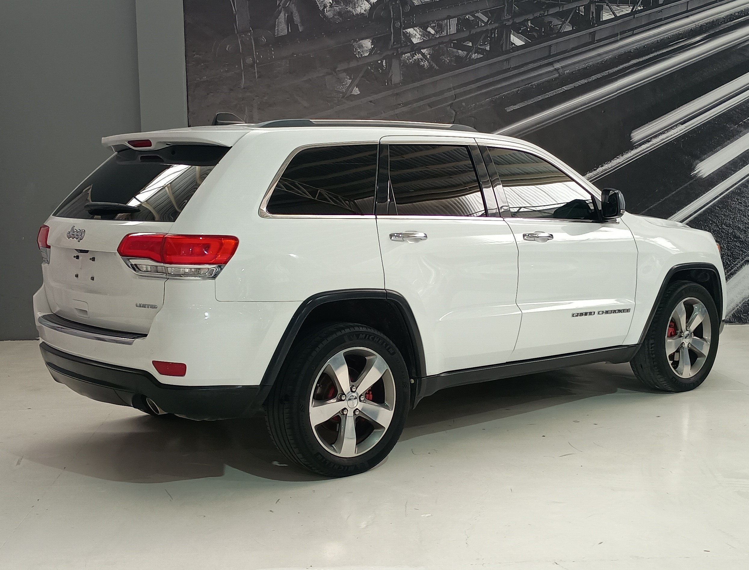 JEEP GRAND CHEROKEE LUJO LIMITED 2015