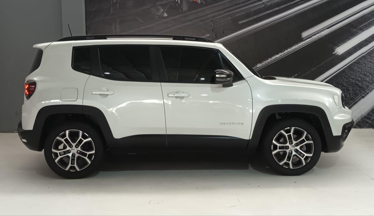 JEEP RENEGADE LATITUDE 2023