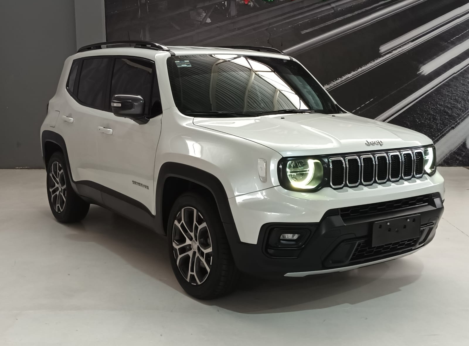 JEEP RENEGADE LATITUDE 2023