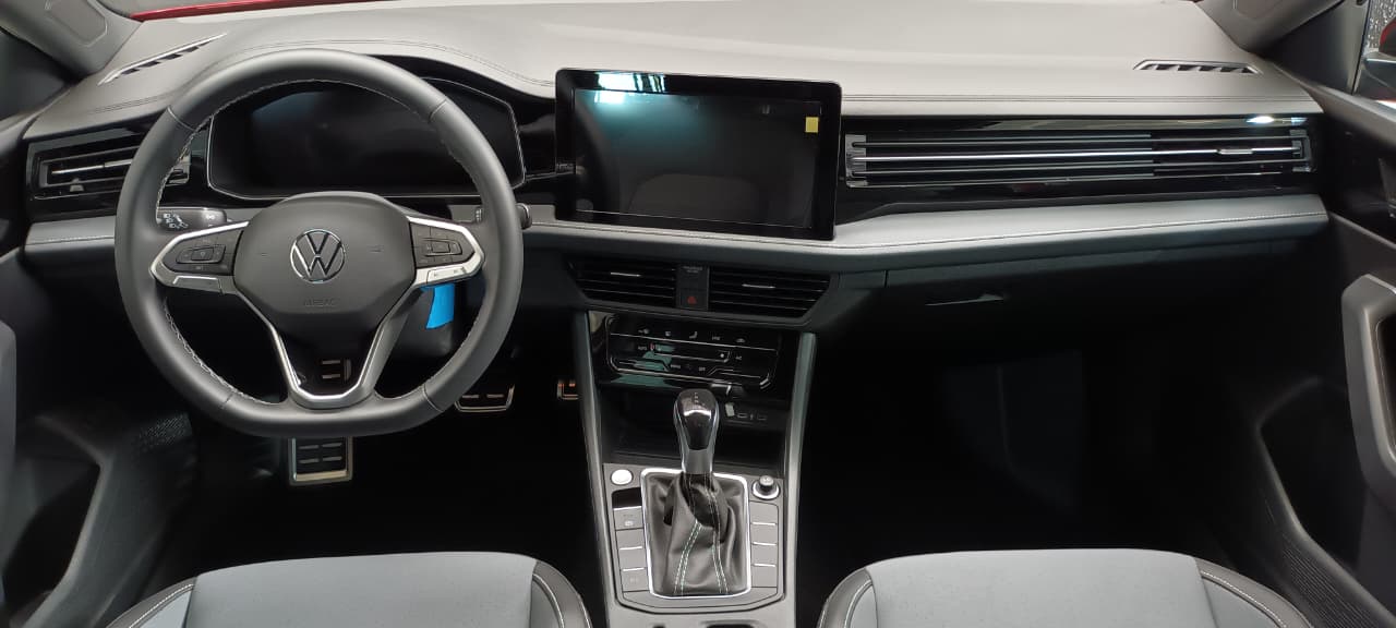 VW JETTA SPORTLINE 2025 NUEVO