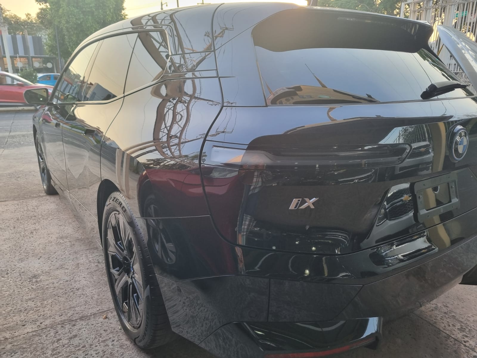 BMW iX xDRiVE 50 ELECTRICA 2024 NUEVO