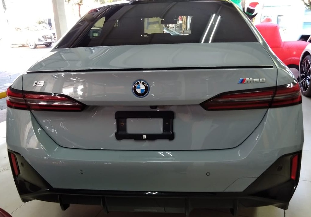 BMW i5 2025 M60 xDrive NUEVO