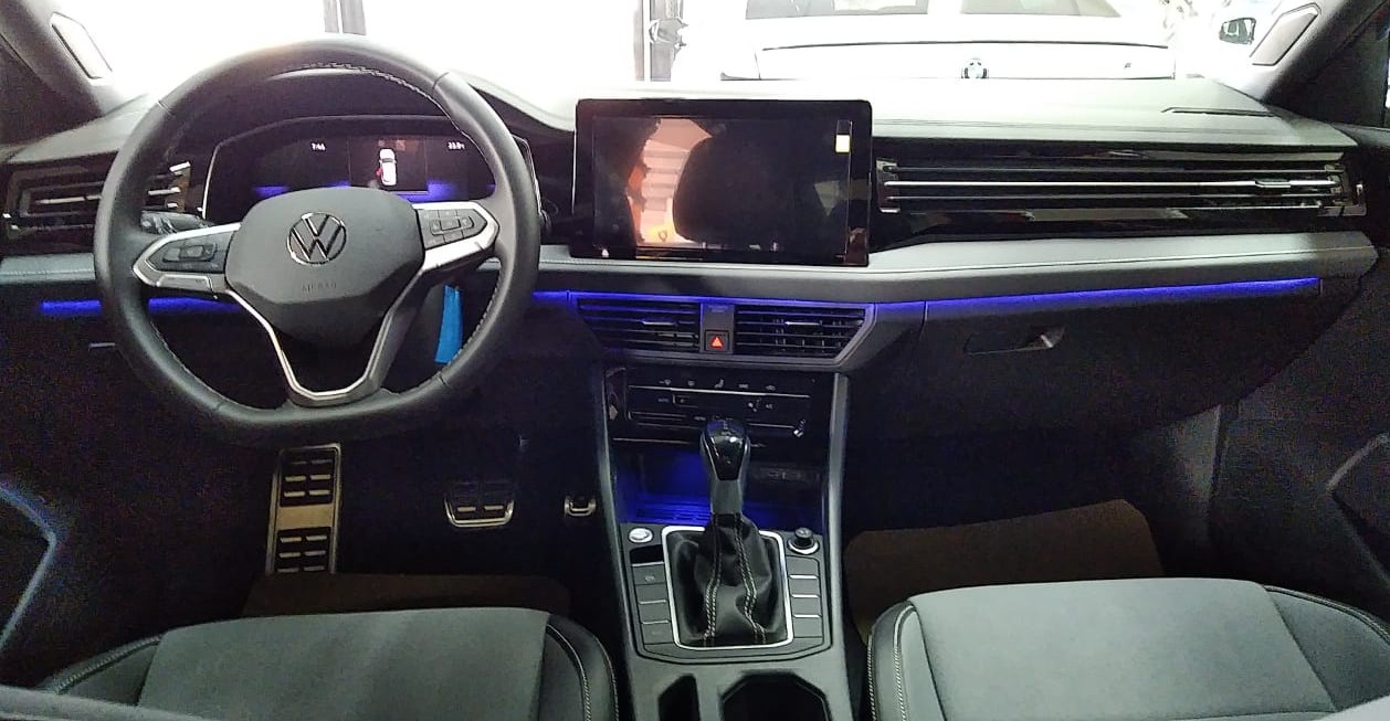 VW JETTA SPORTLINE AUT 2025 NUEVO