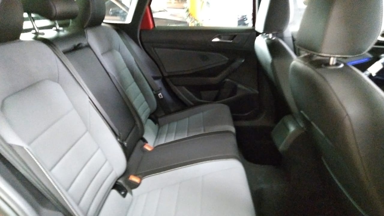 VW JETTA SPORTLINE AUT 2025 NUEVO