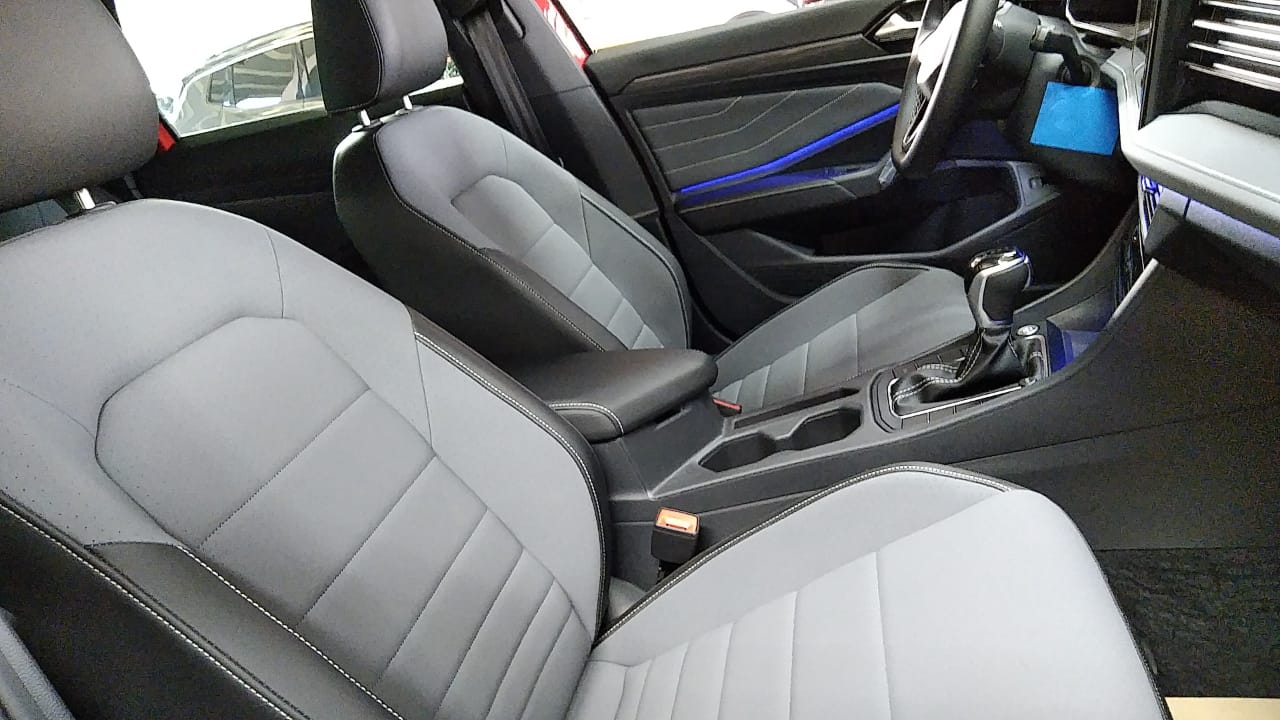 VW JETTA SPORTLINE AUT 2025 NUEVO