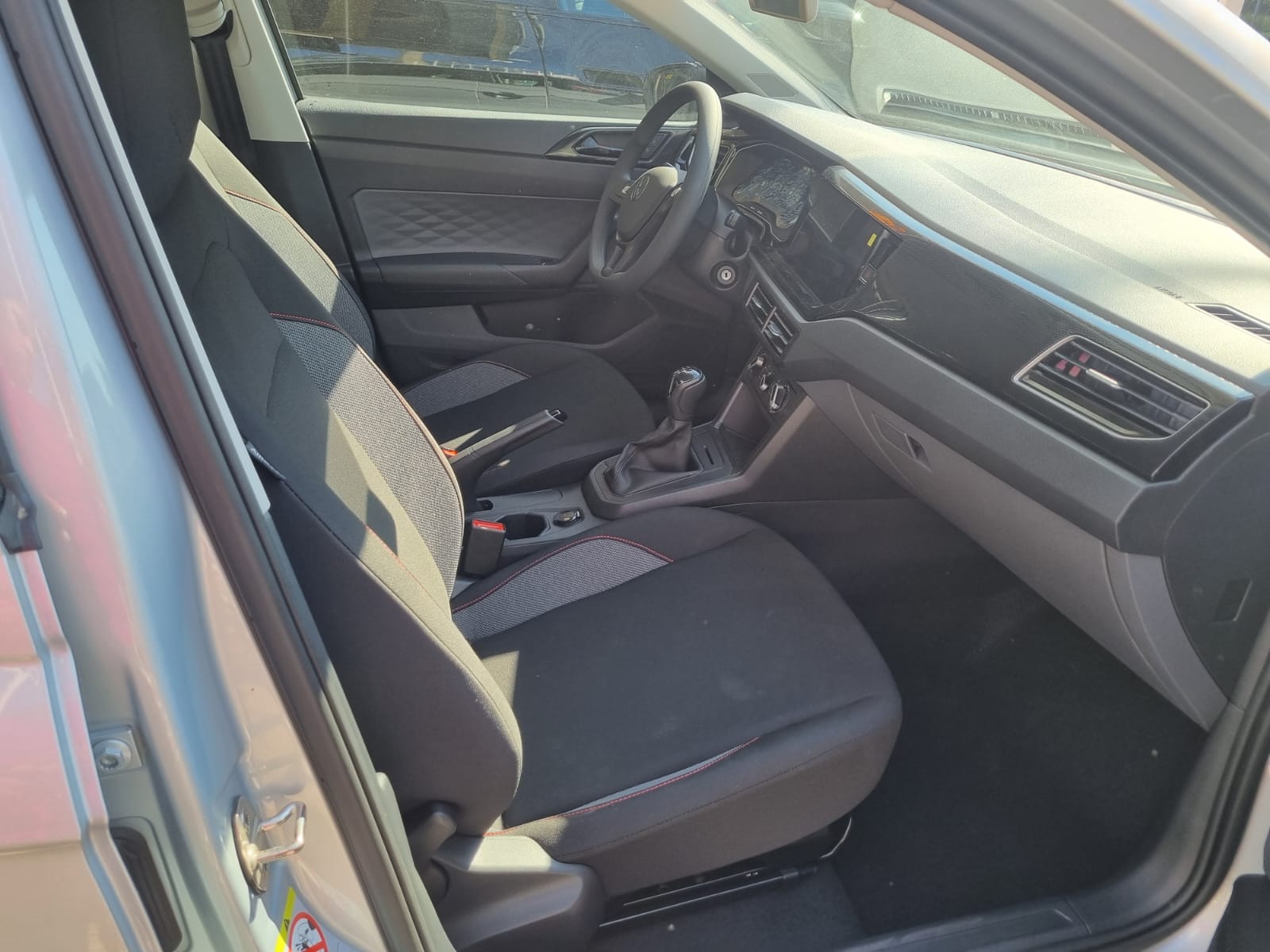 VOLKSWAGEN POLO TRACK 2025