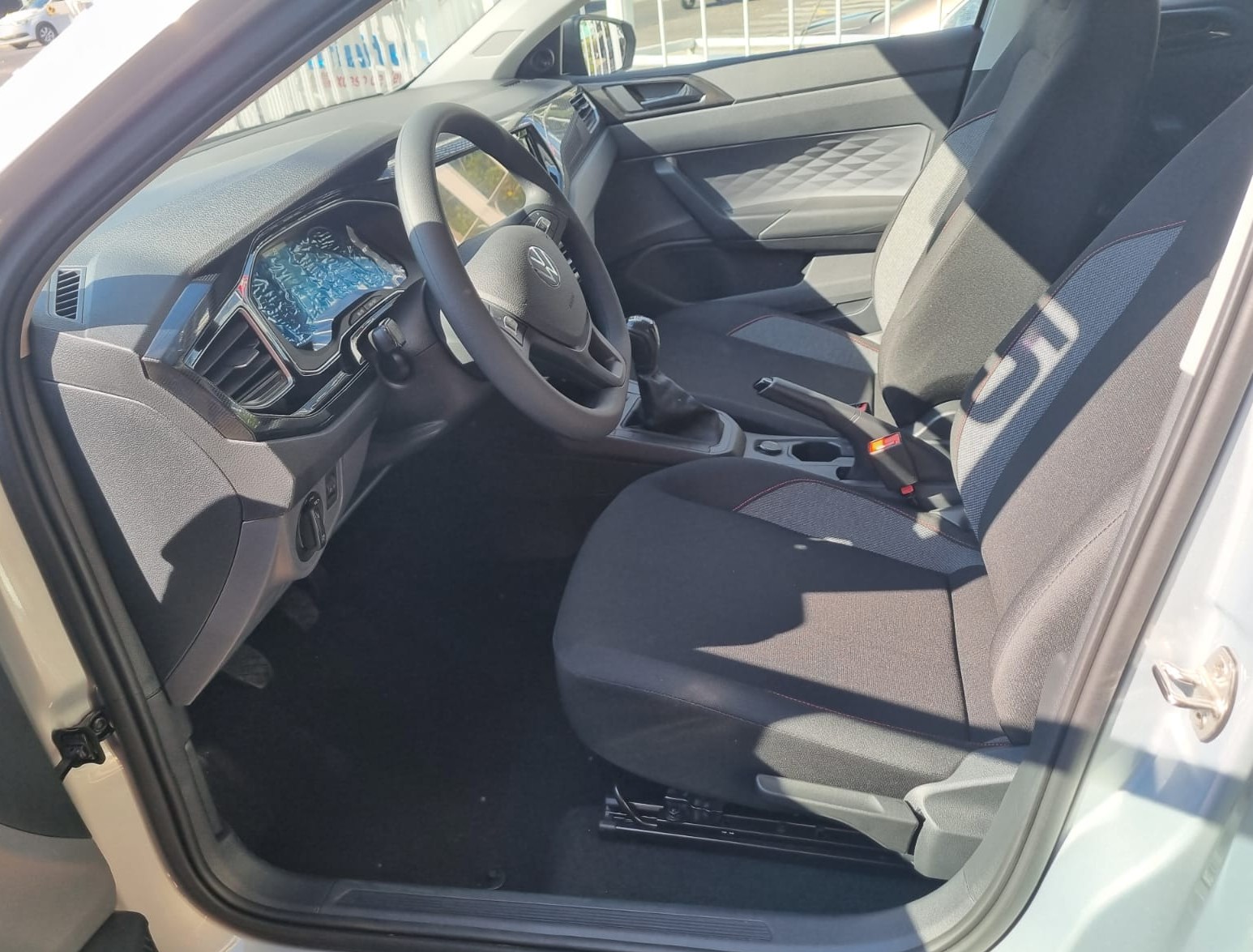 VOLKSWAGEN POLO TRACK 2025