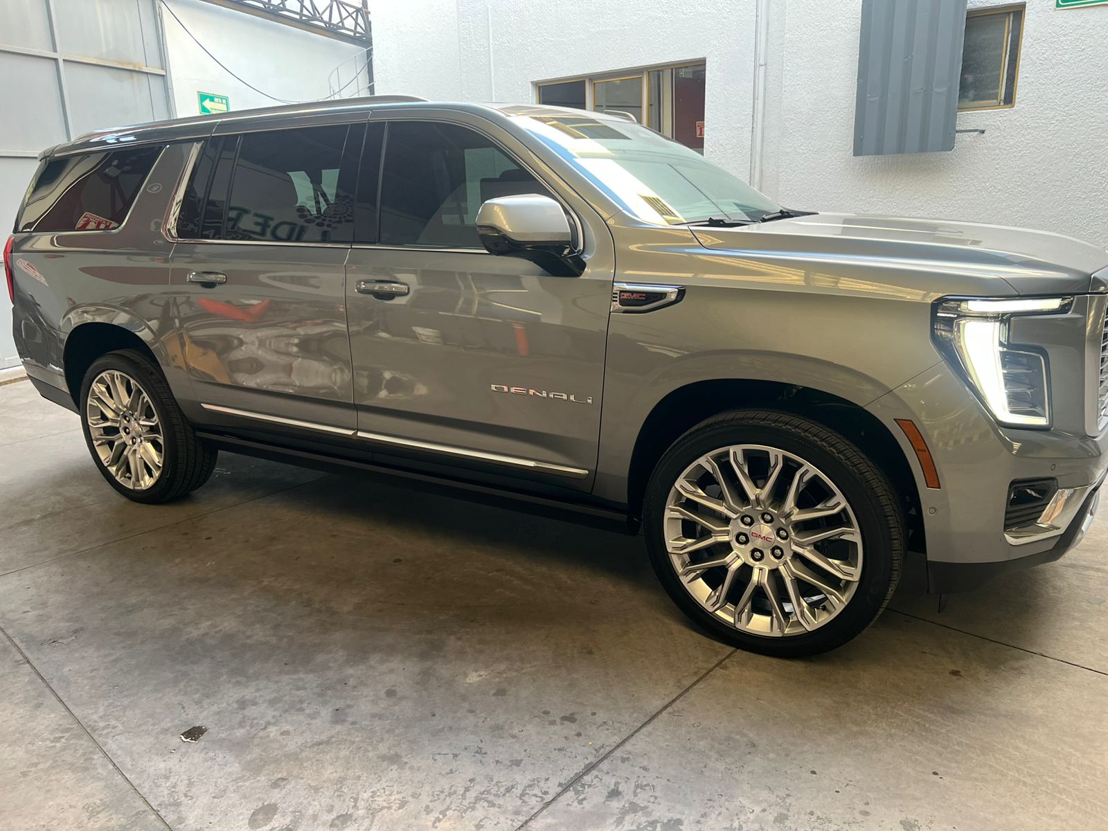 GMC YUKON DENALI XL 2025 4X4