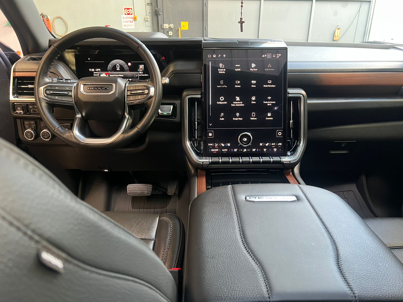GMC YUKON DENALI XL 2025 4X4