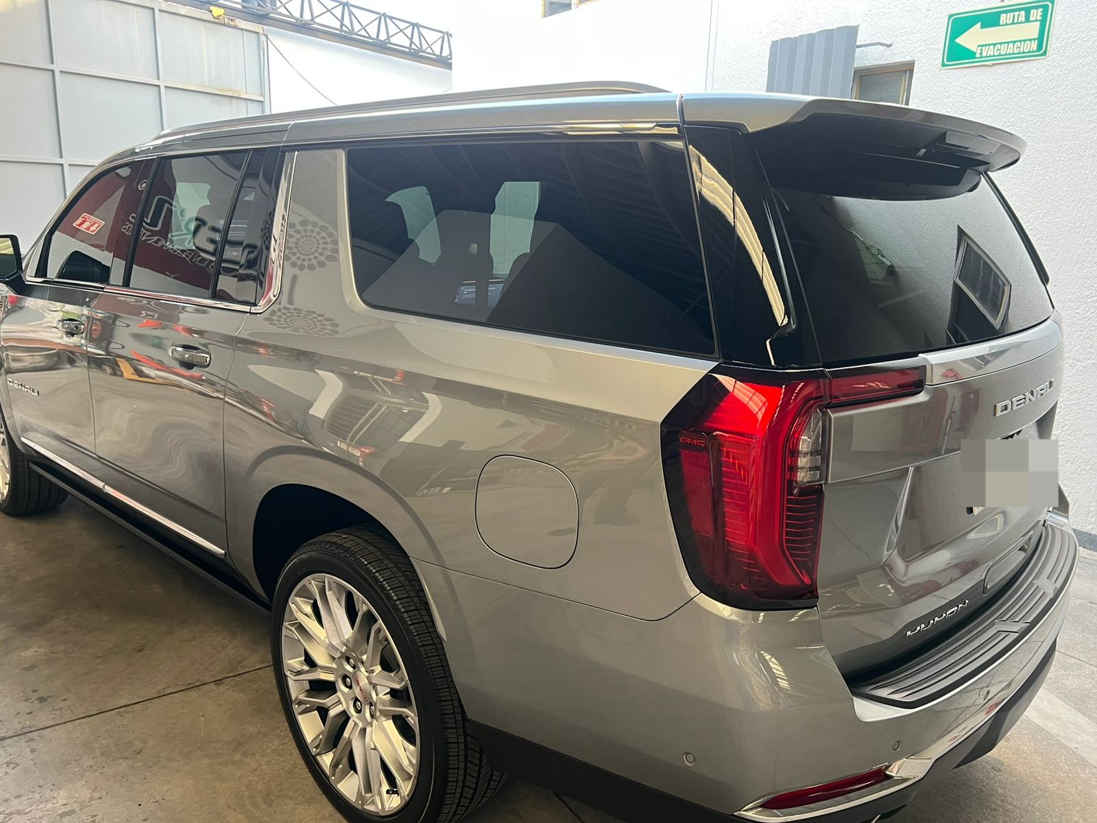 GMC YUKON DENALI XL 2025 4X4