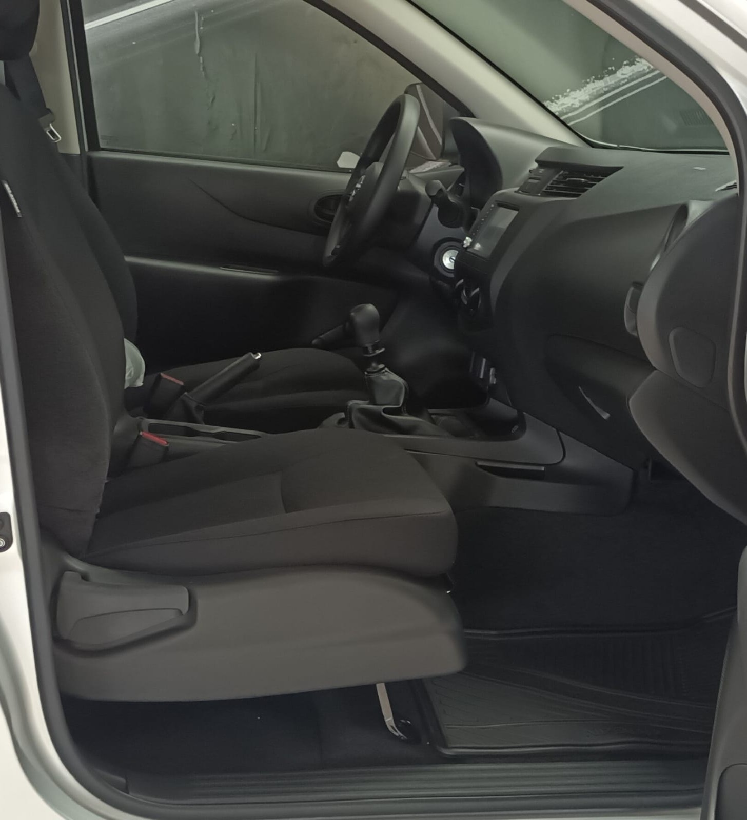 NISSAN NP300 CABINA SENCILLA 2026 *NUEVA*