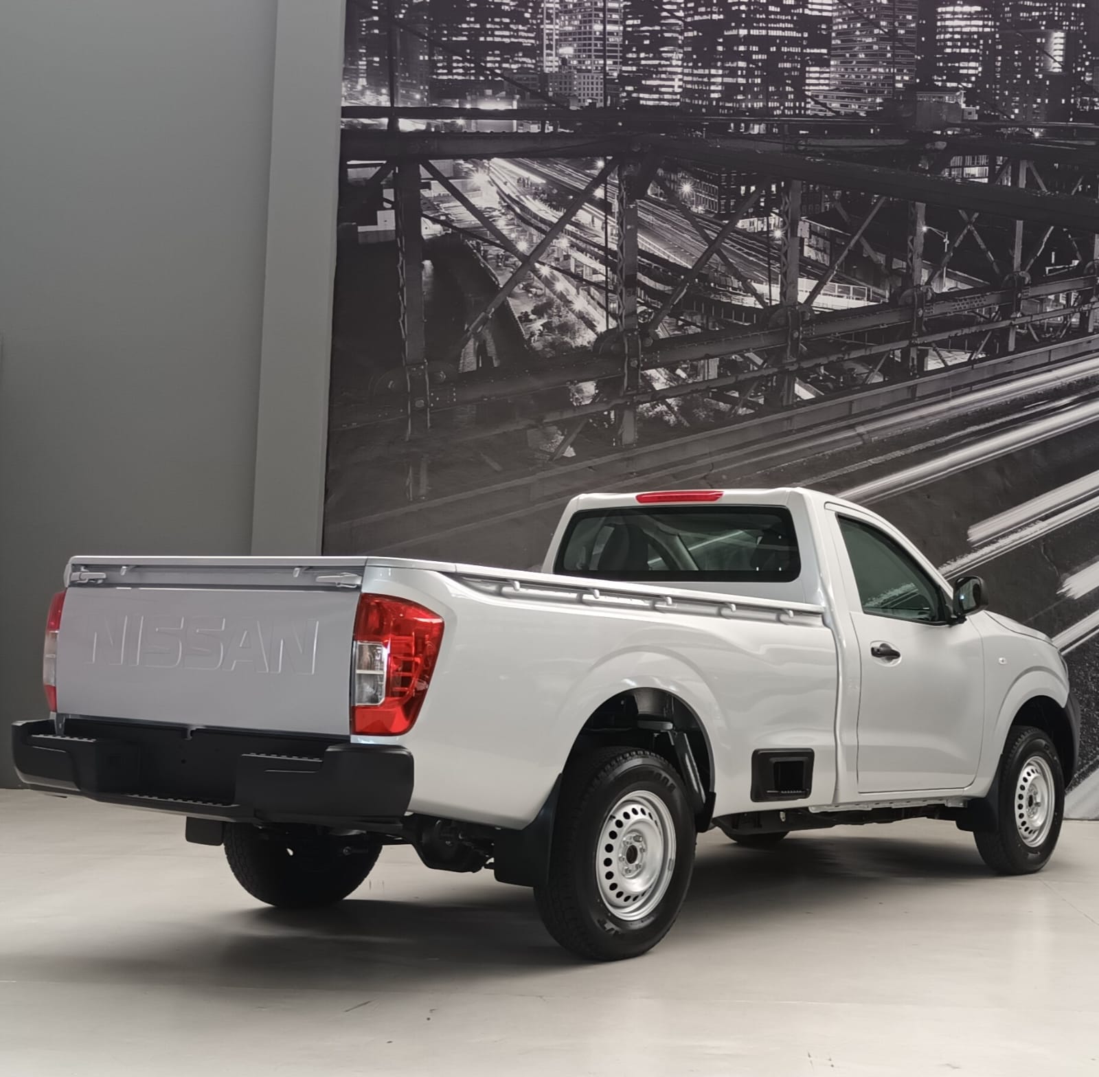 NISSAN NP300 CABINA SENCILLA 2026 *NUEVA*